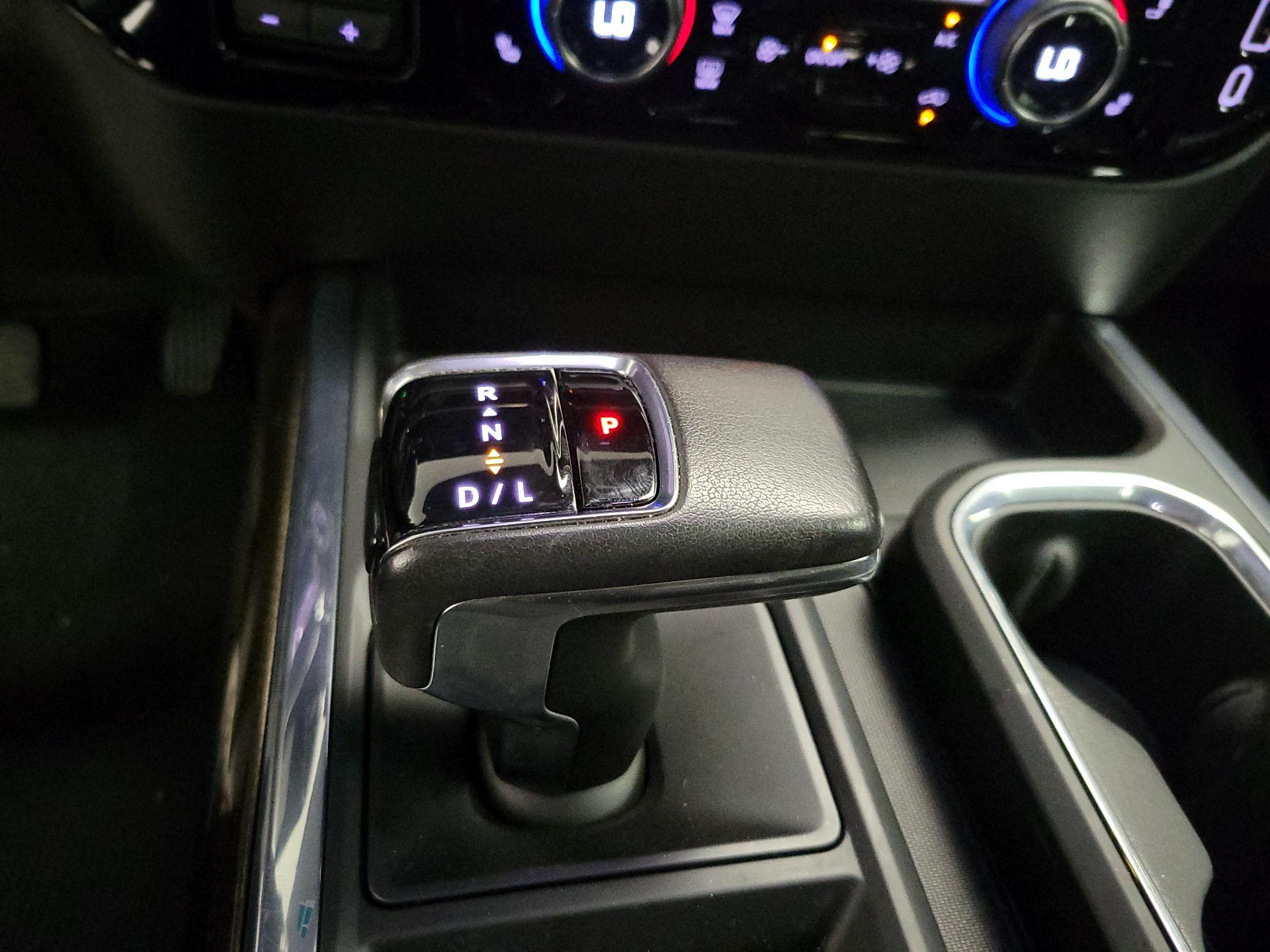 Thumbnail: 2022 Chevrolet Silverado 1500 - 16