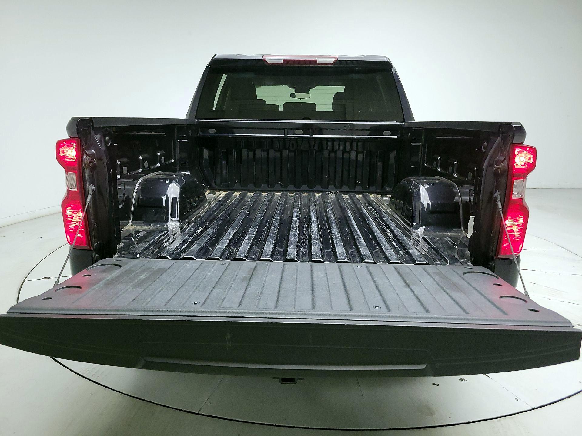 Thumbnail: 2022 Chevrolet Silverado 1500 - 19