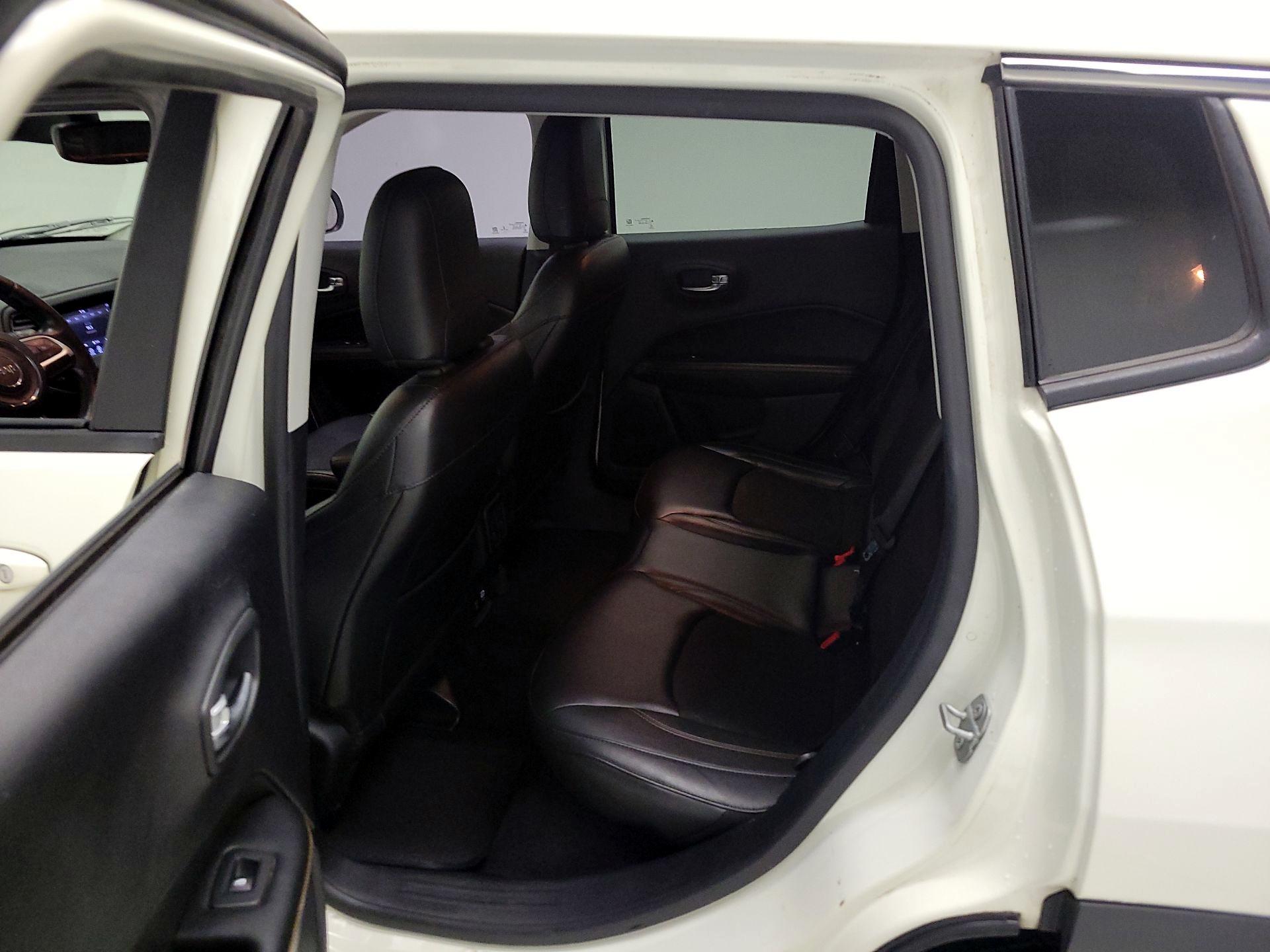 Thumbnail: 2018 Jeep Compass - 18