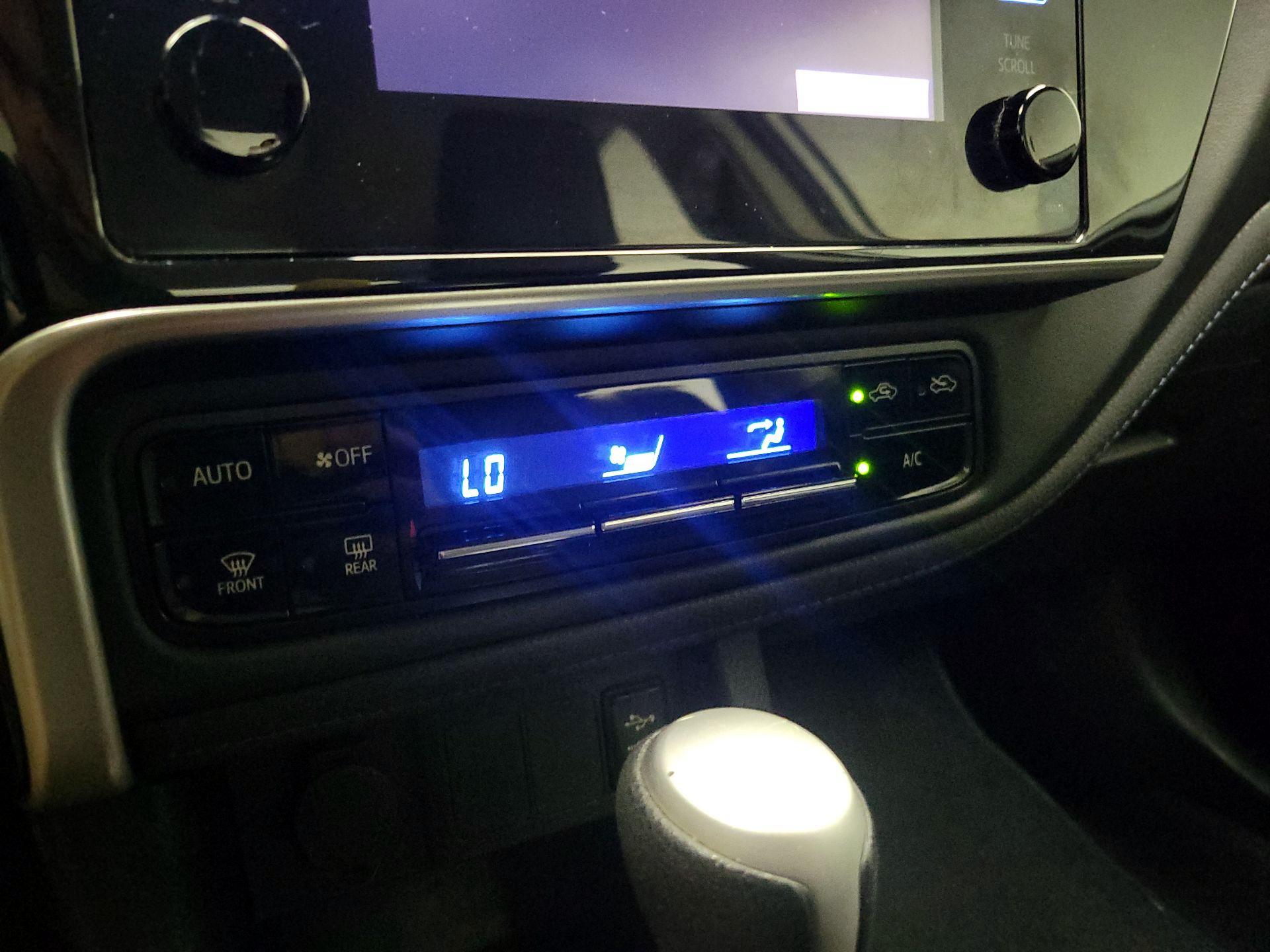 Thumbnail: 2019 Toyota Corolla - 16