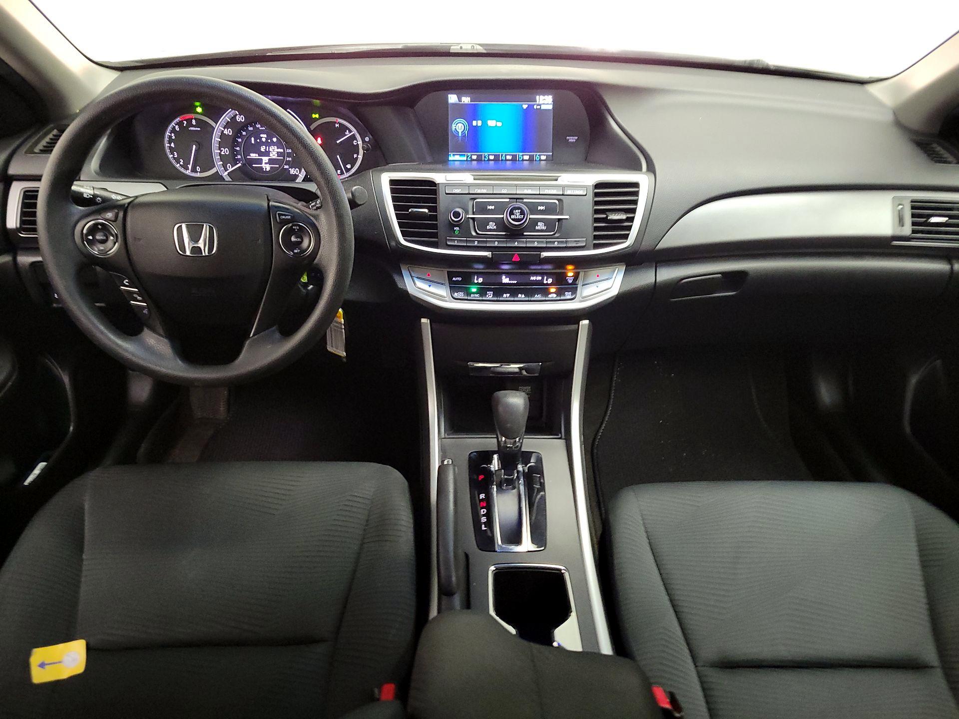 Thumbnail: 2015 Honda Accord - 9