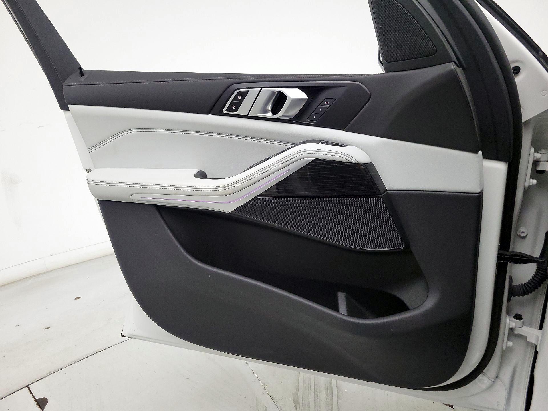 Thumbnail: 2024 BMW X5 - 12