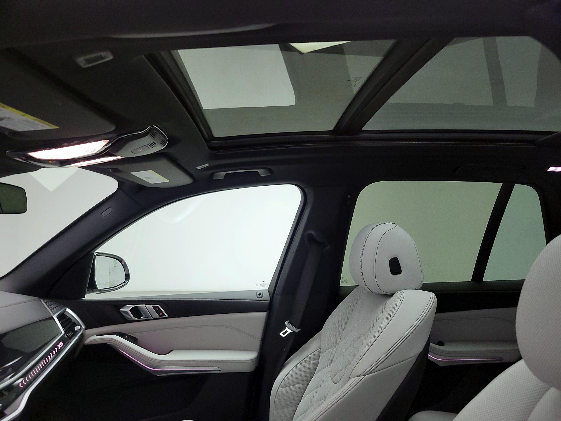 Thumbnail: 2024 BMW X5 - 19