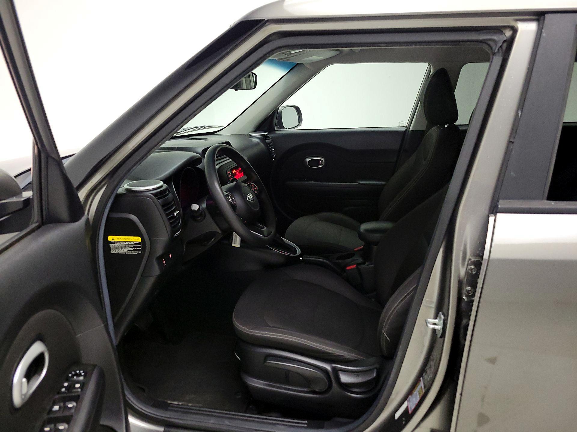 Thumbnail: 2016 Kia Soul - 11