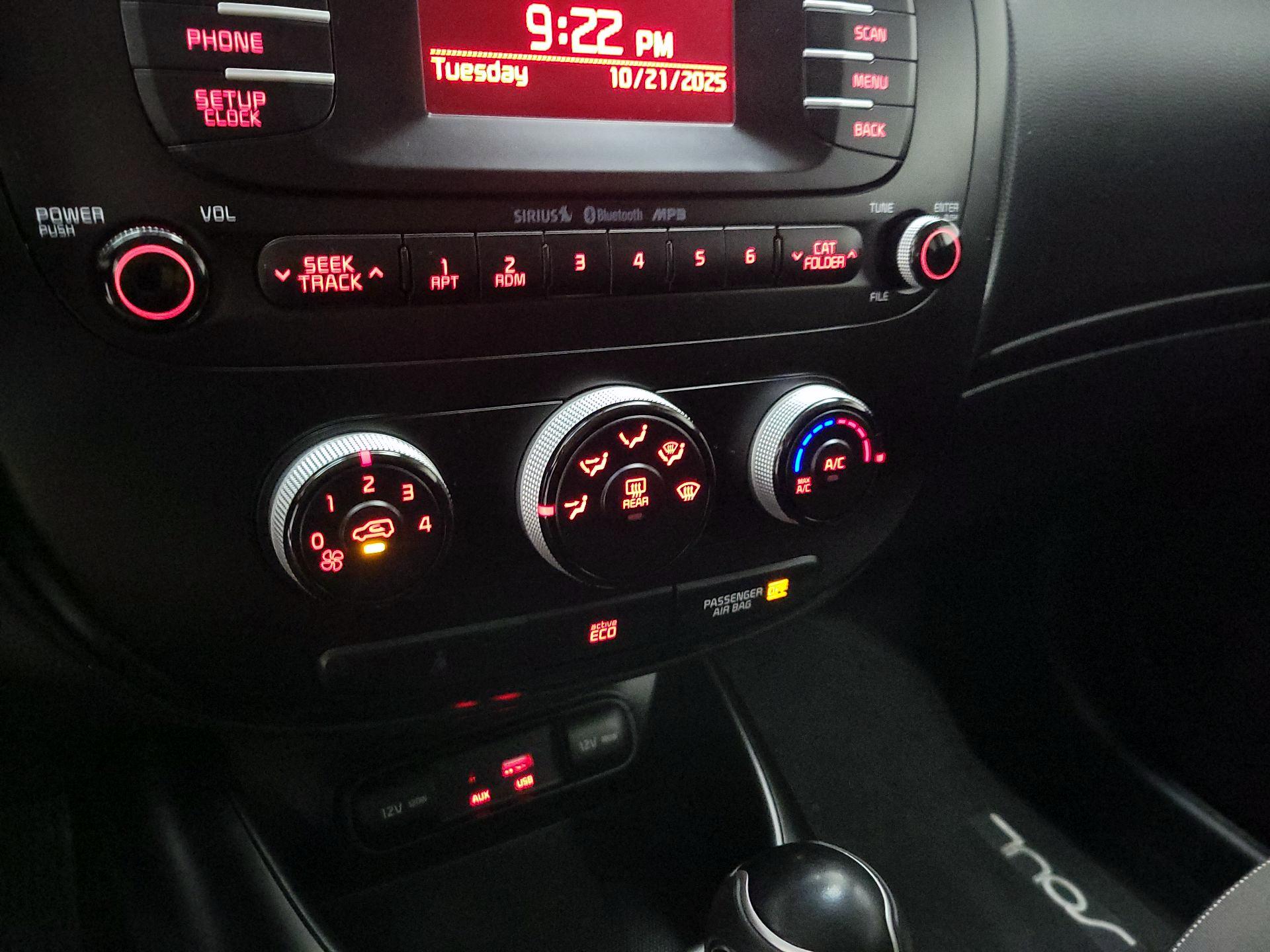 Thumbnail: 2016 Kia Soul - 15