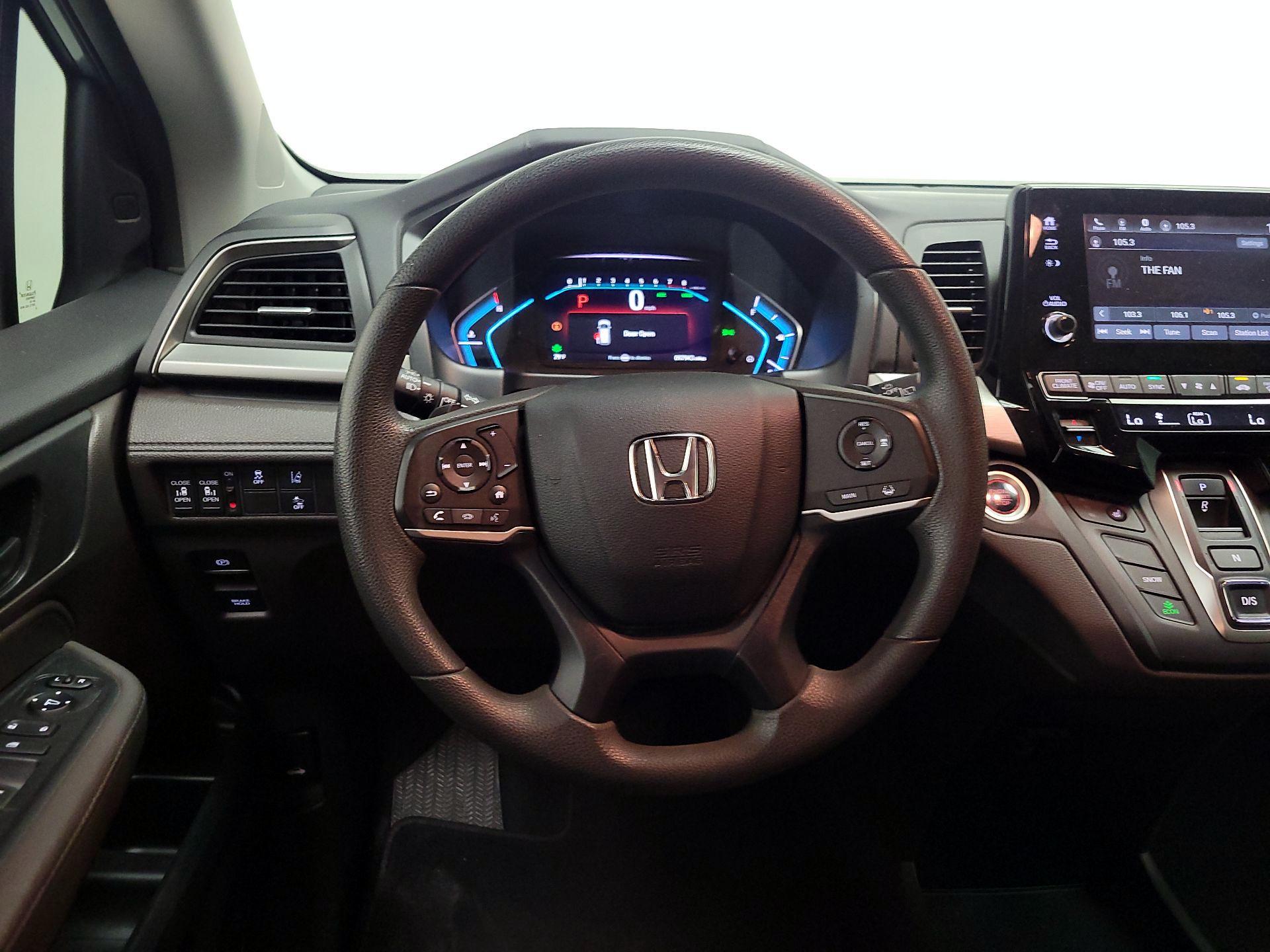 Thumbnail: 2019 Honda Odyssey - 10