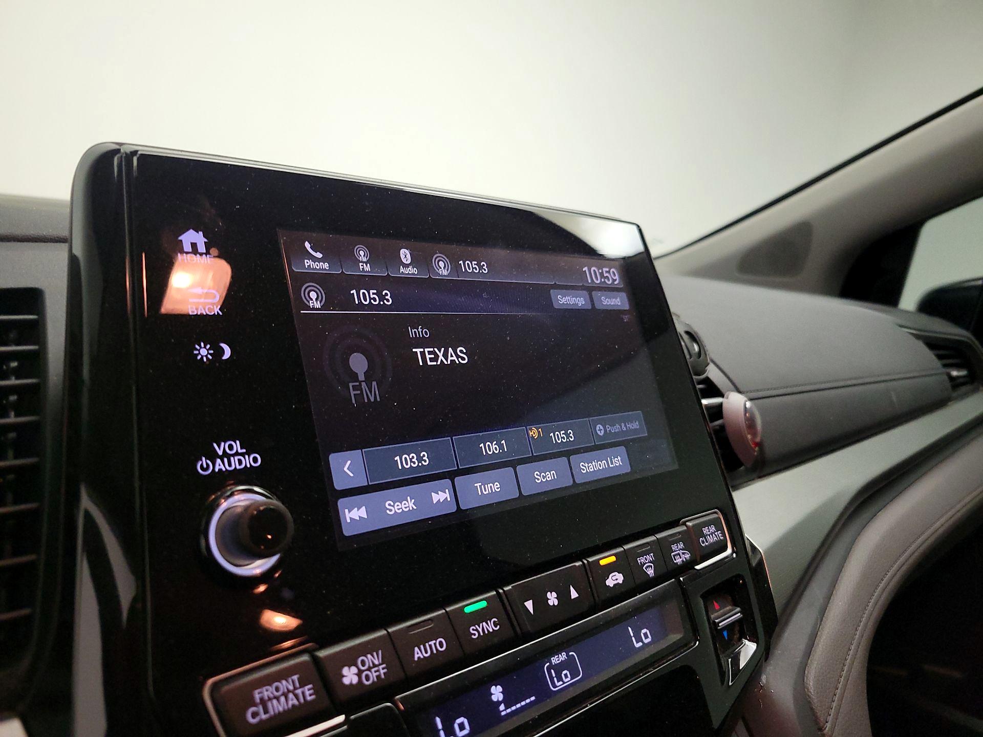 Thumbnail: 2019 Honda Odyssey - 13