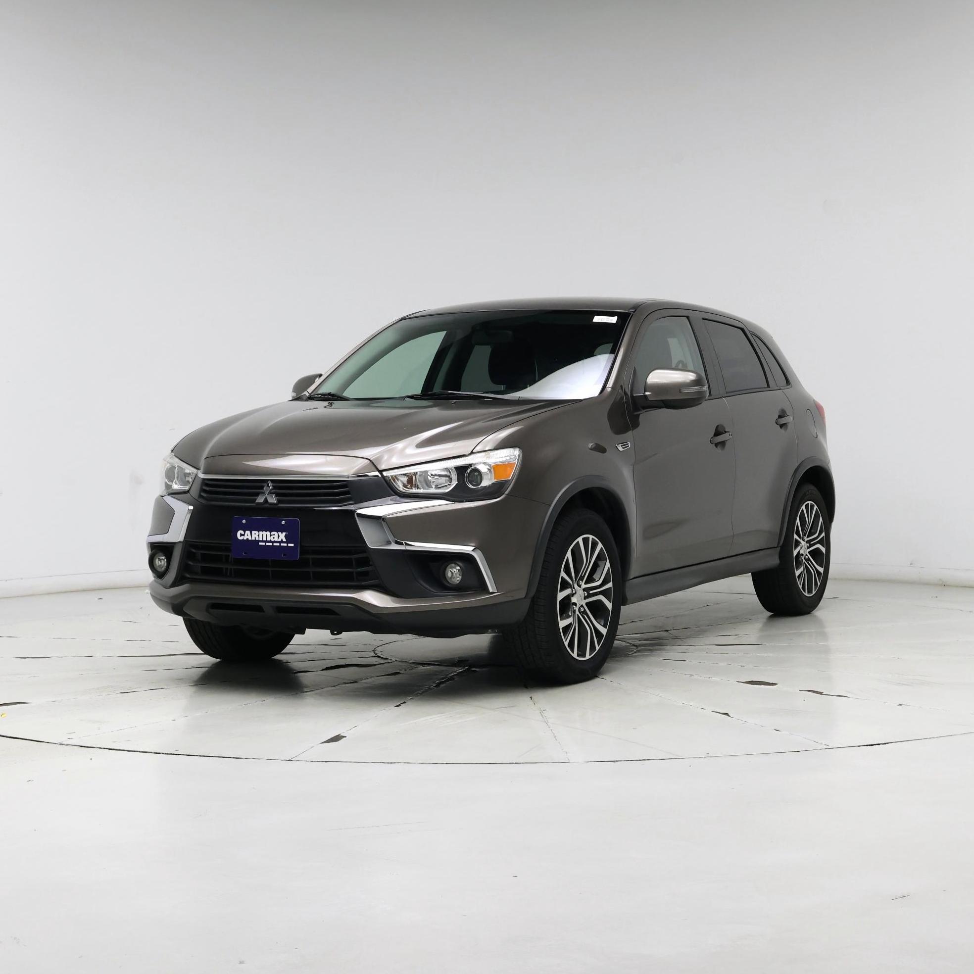 Thumbnail: 2017 Mitsubishi Outlander Sport - 4