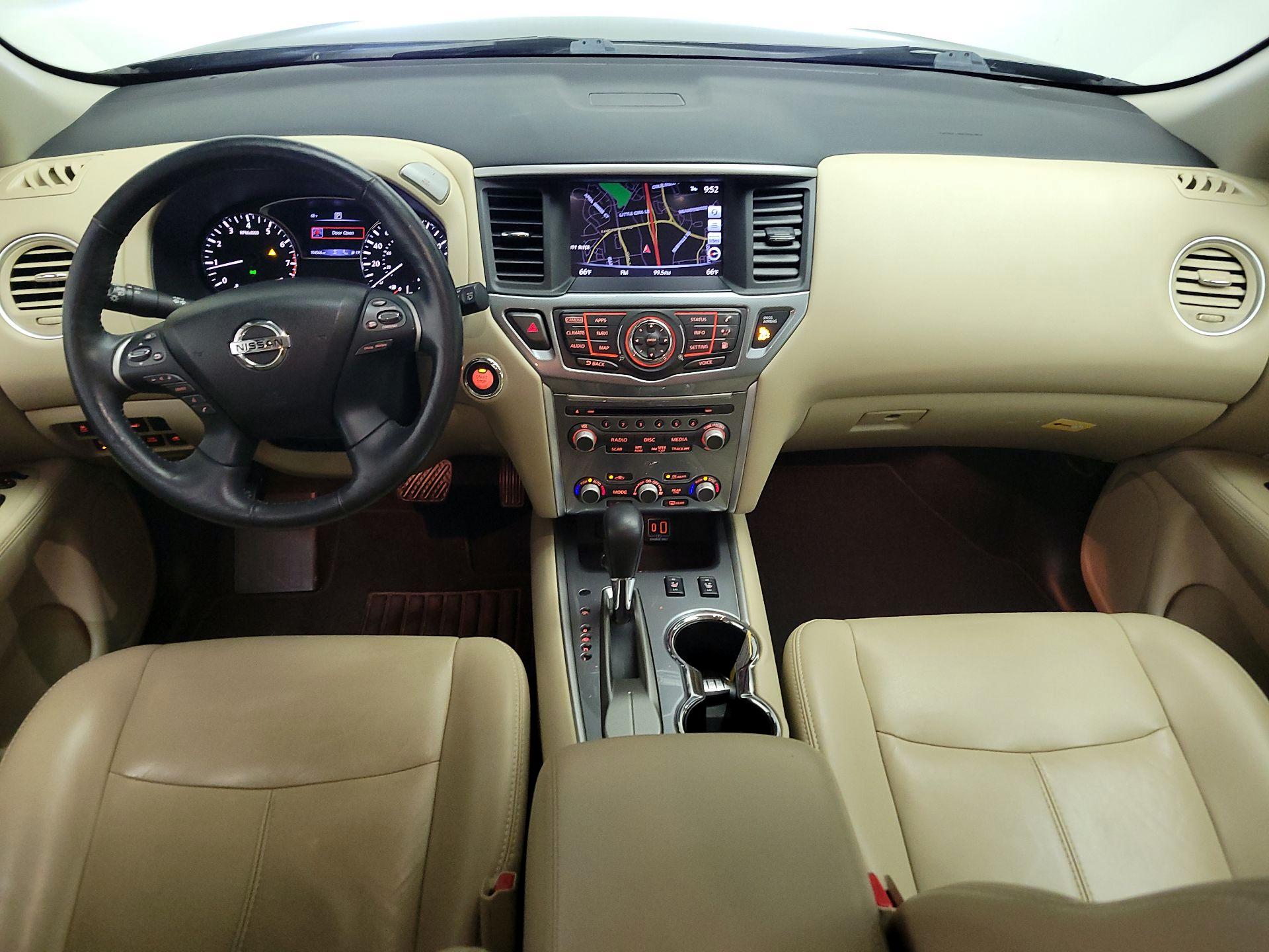 Thumbnail: 2019 Nissan Pathfinder - 9