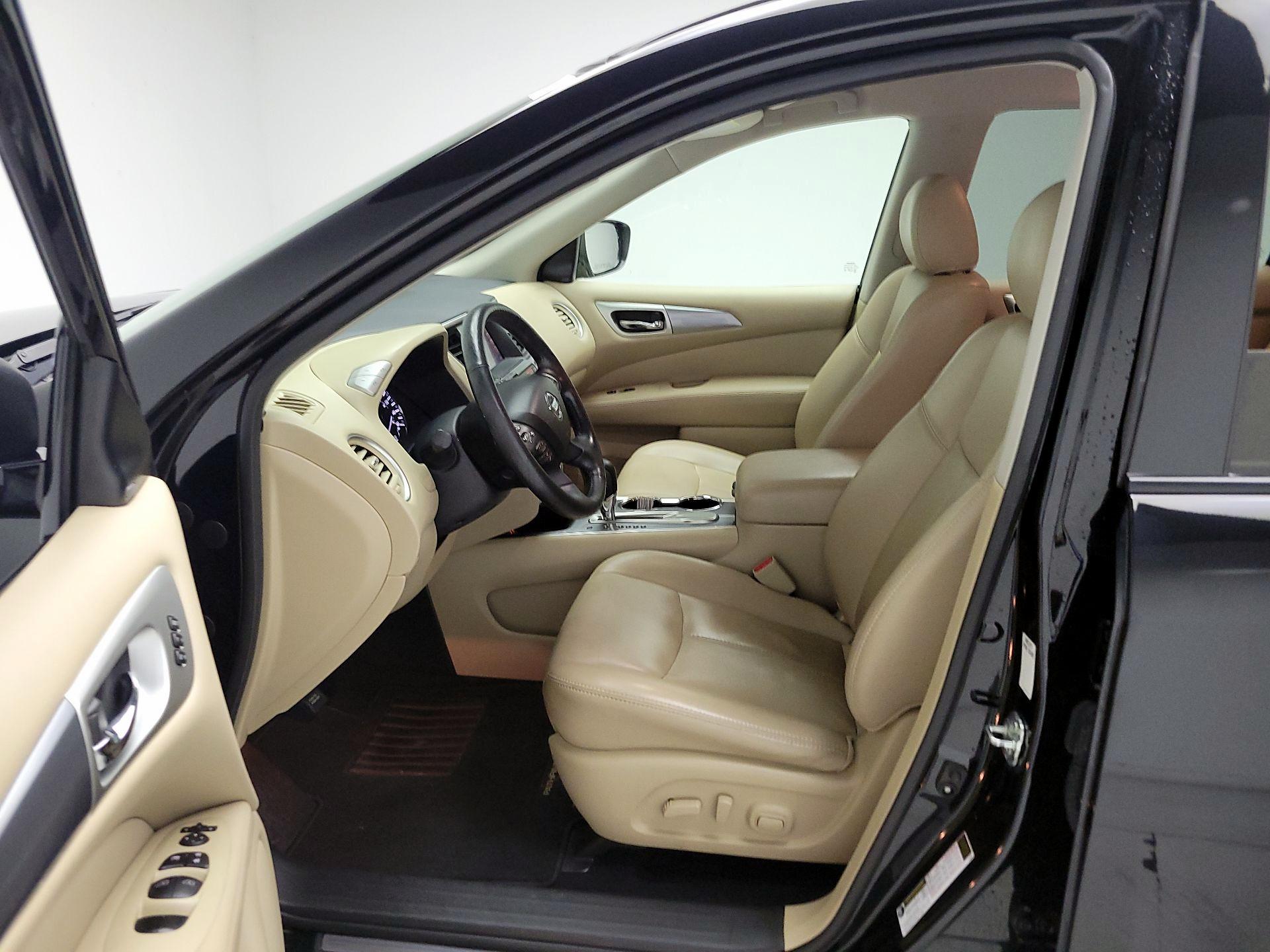 Thumbnail: 2019 Nissan Pathfinder - 11