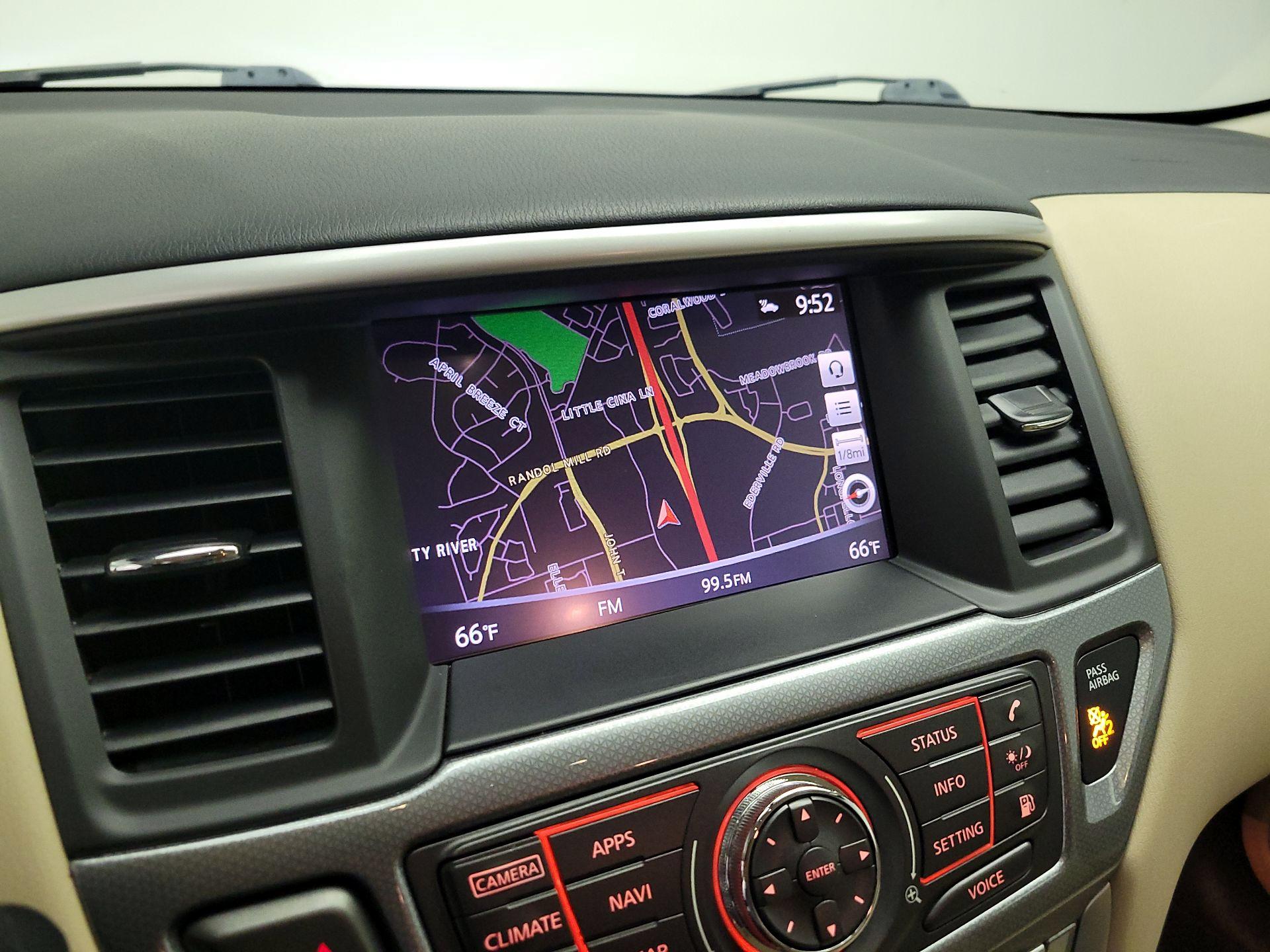 Thumbnail: 2019 Nissan Pathfinder - 14