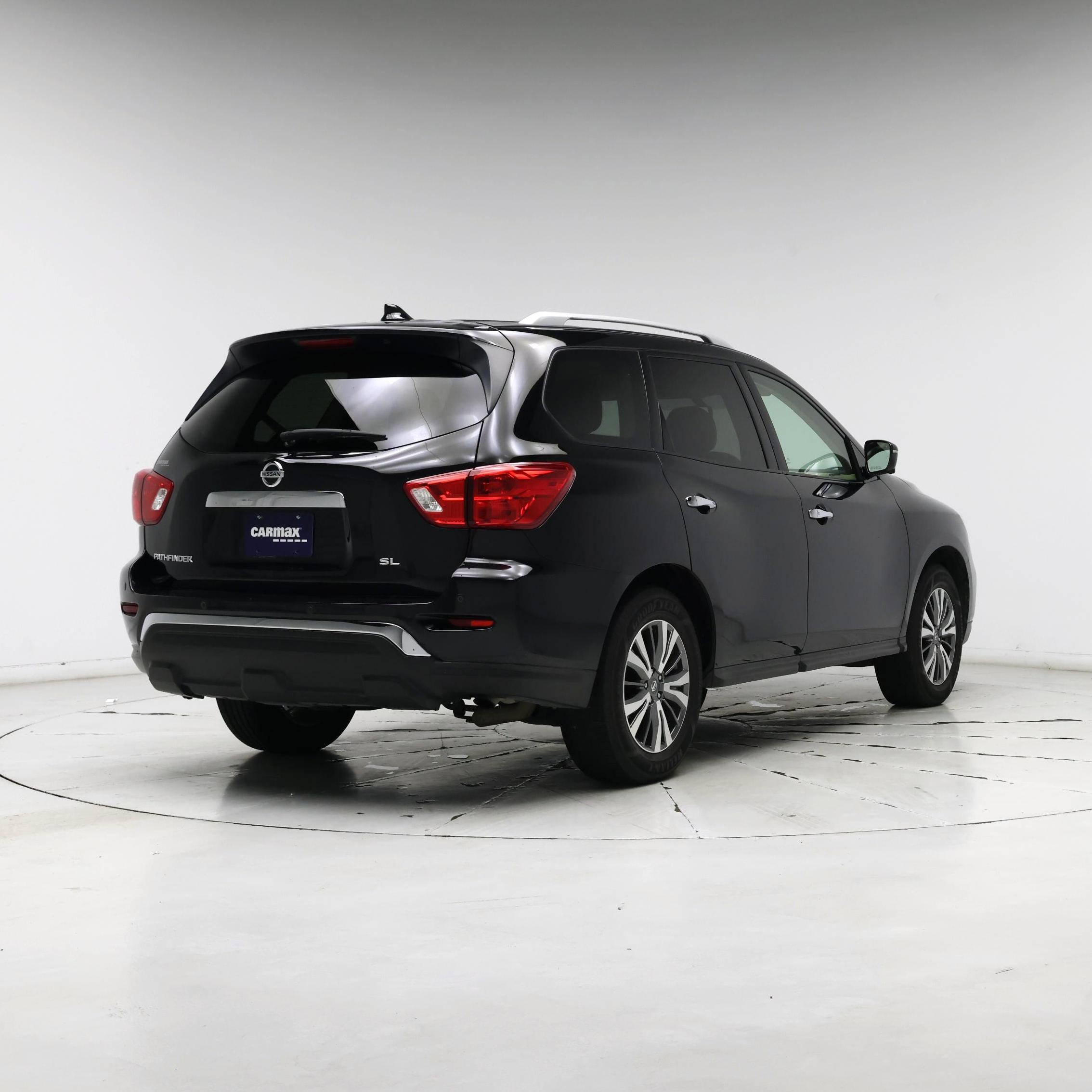 Thumbnail: 2019 Nissan Pathfinder - 8