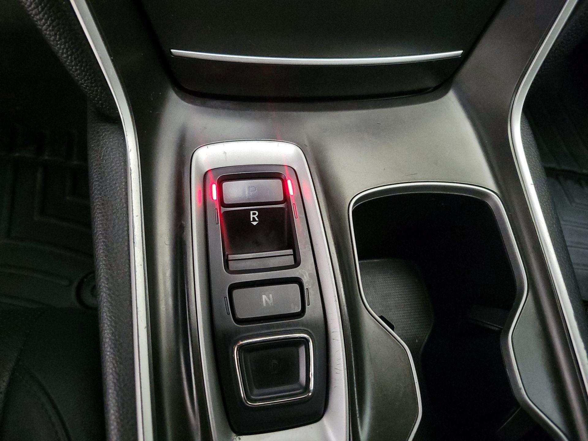 Thumbnail: 2018 Honda Accord - 17