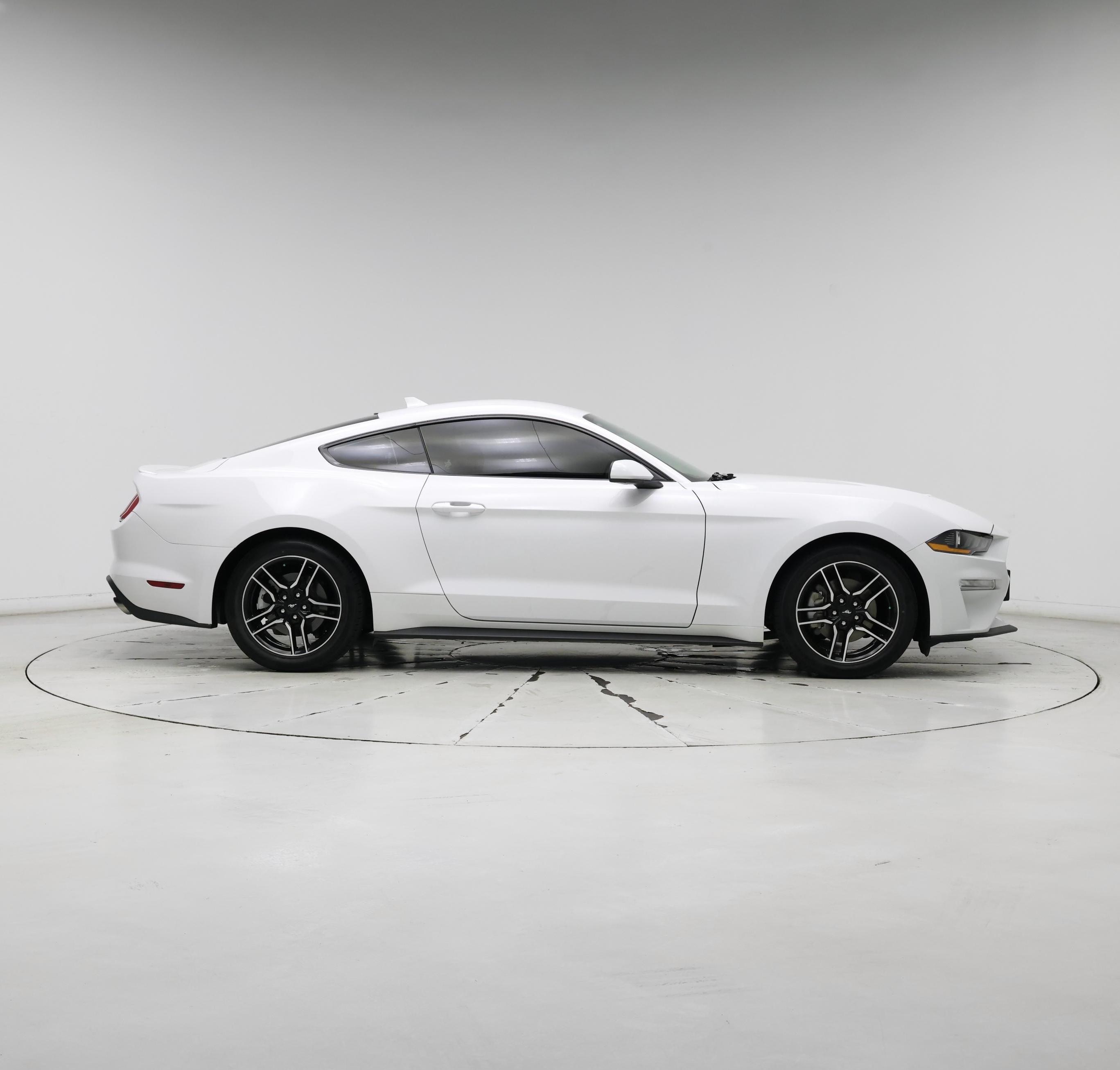 Thumbnail: 2022 Ford Mustang - 7