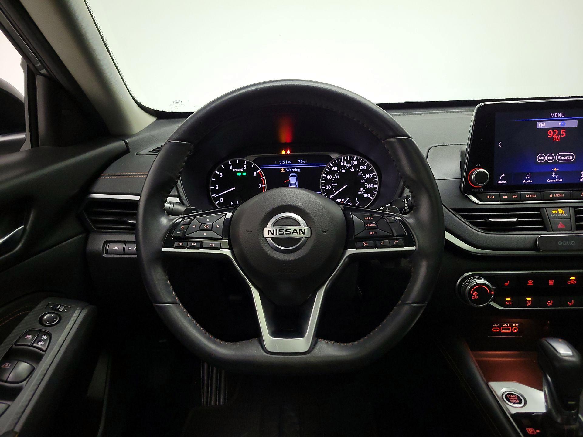 Thumbnail: 2020 Nissan Altima - 10