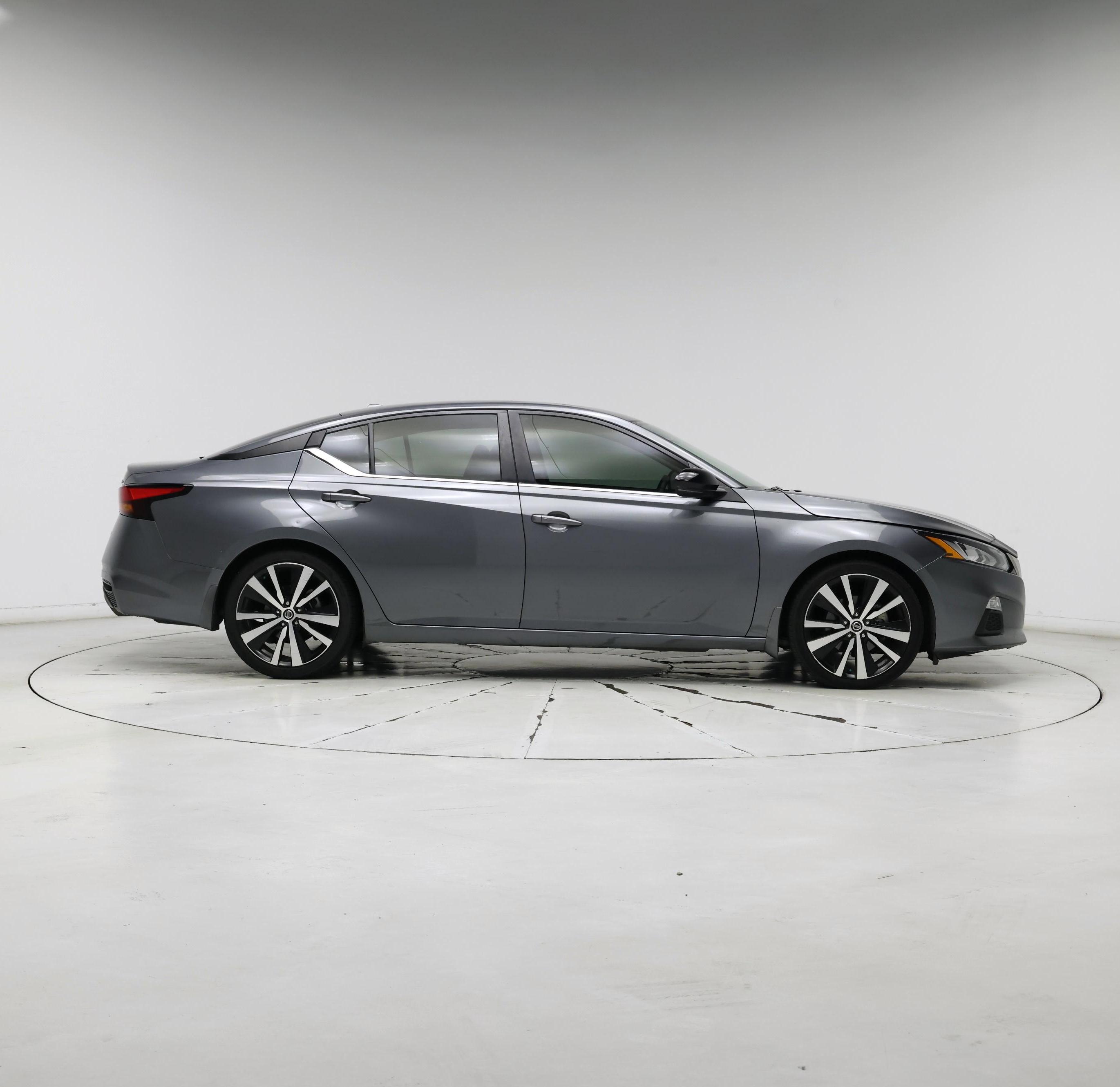 Thumbnail: 2020 Nissan Altima - 7