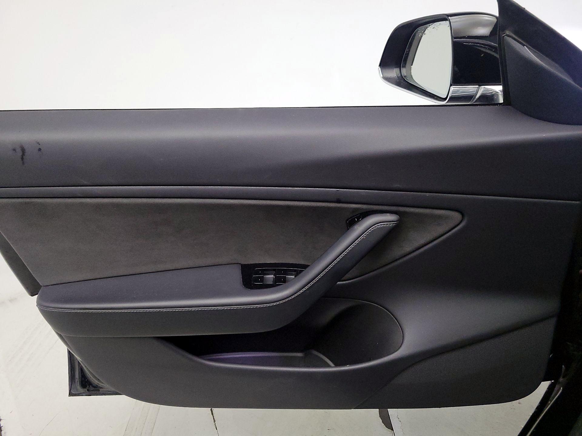 Thumbnail: 2019 Tesla Model 3 - 12