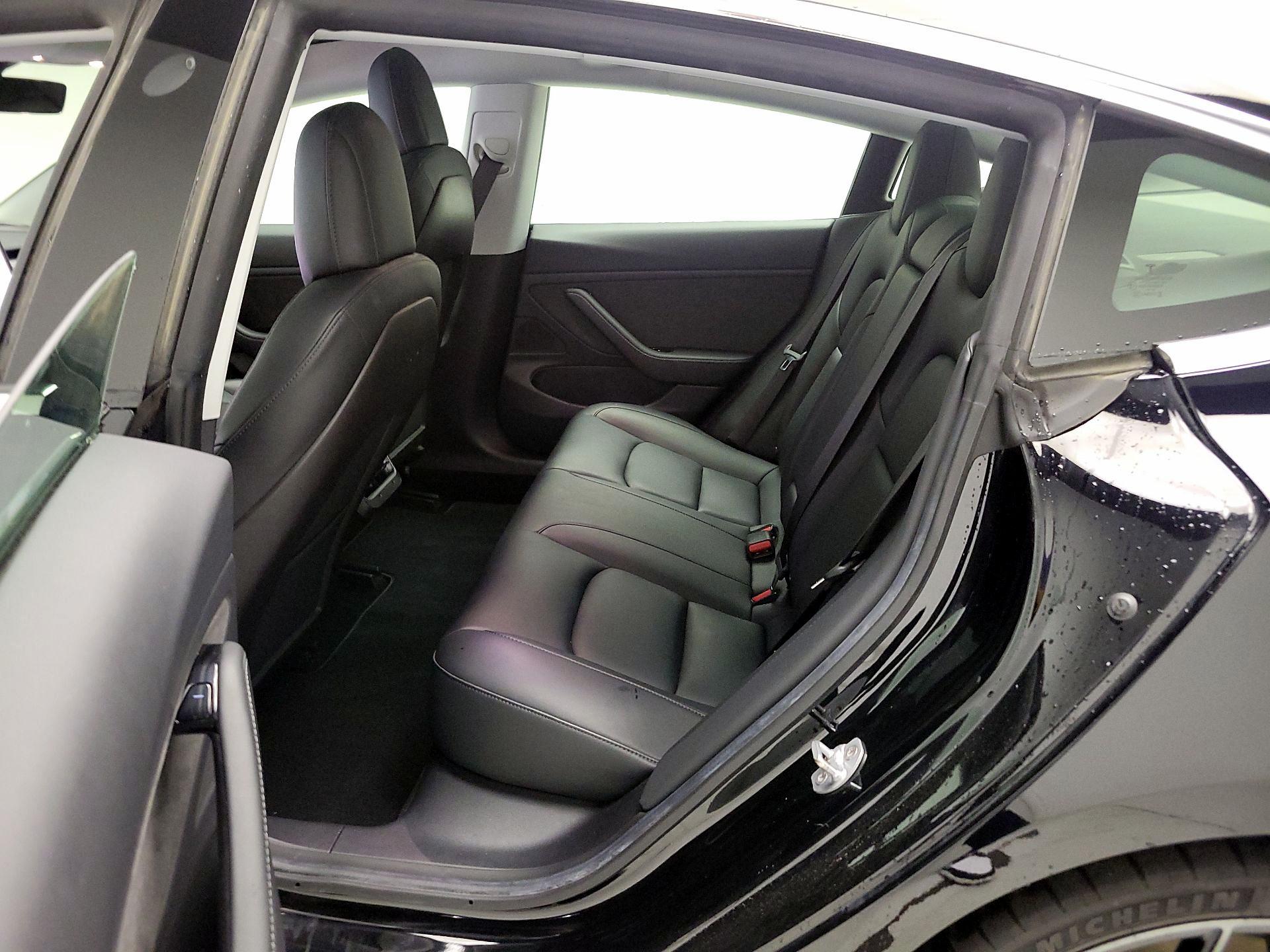 Thumbnail: 2019 Tesla Model 3 - 19