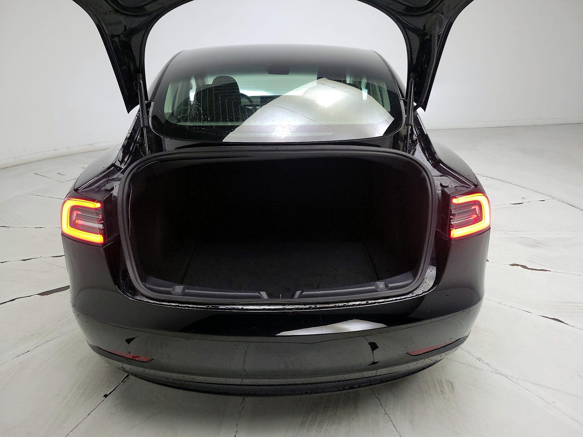 Thumbnail: 2019 Tesla Model 3 - 20