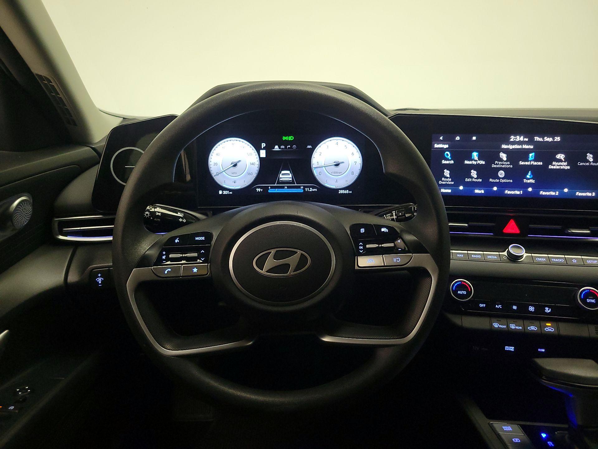 Thumbnail: 2025 Hyundai Elantra - 10