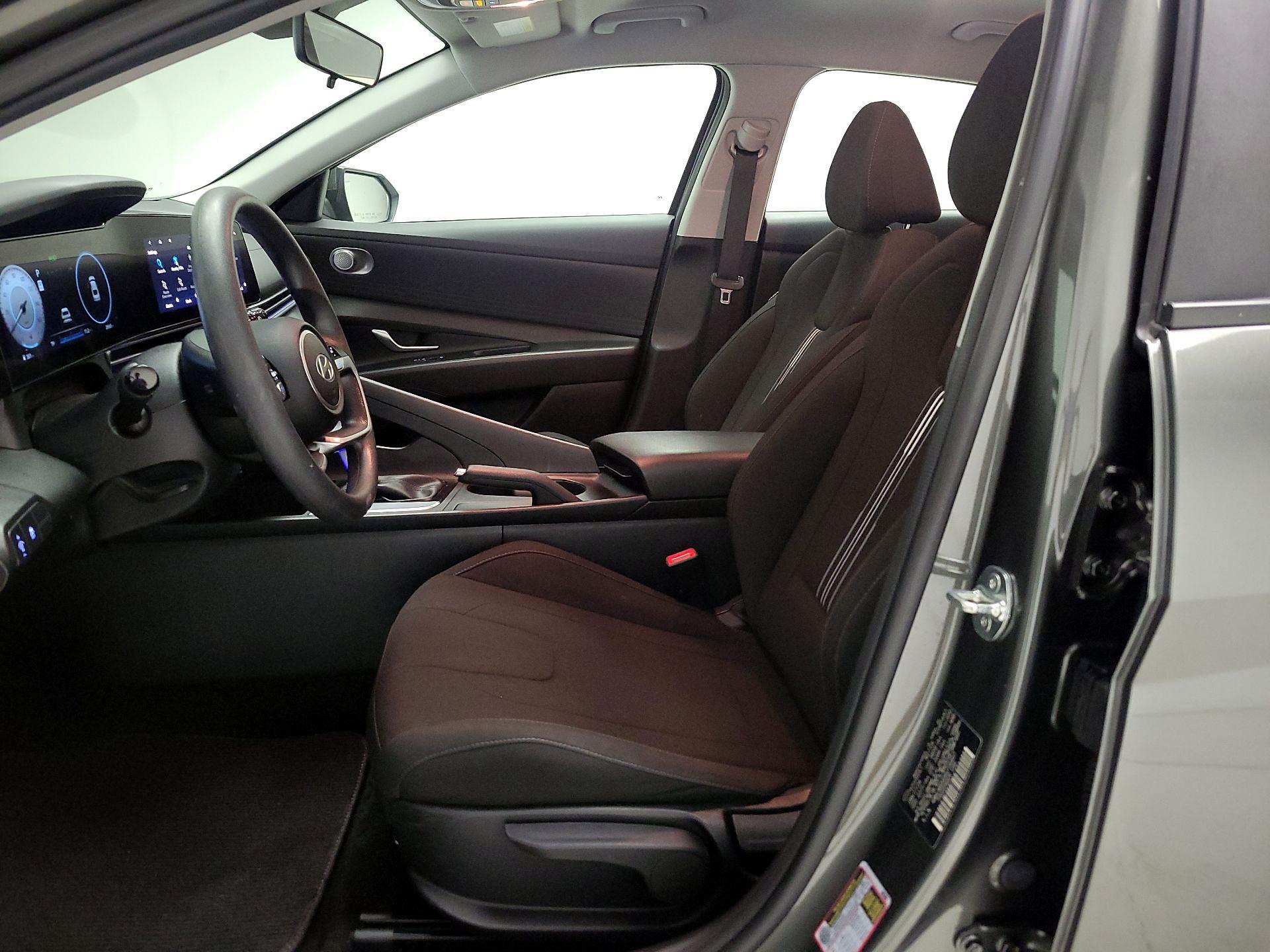 Thumbnail: 2025 Hyundai Elantra - 11