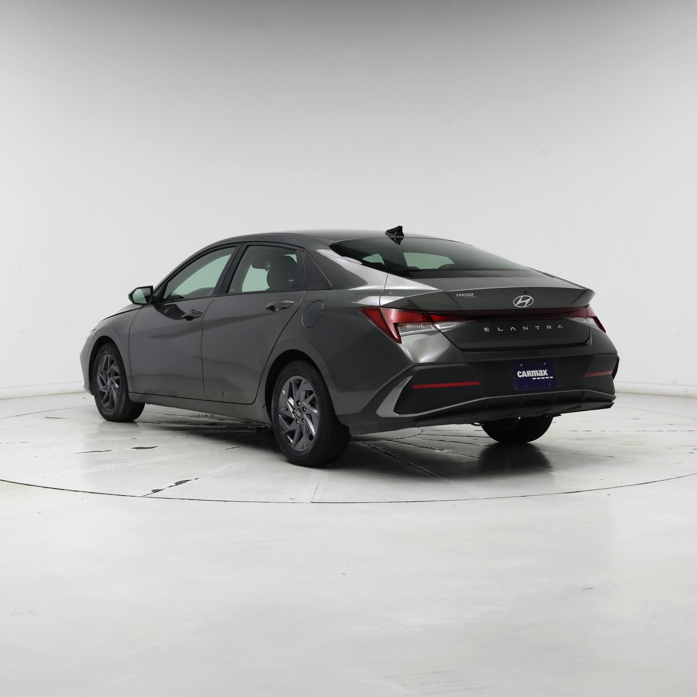 Thumbnail: 2025 Hyundai Elantra - 2