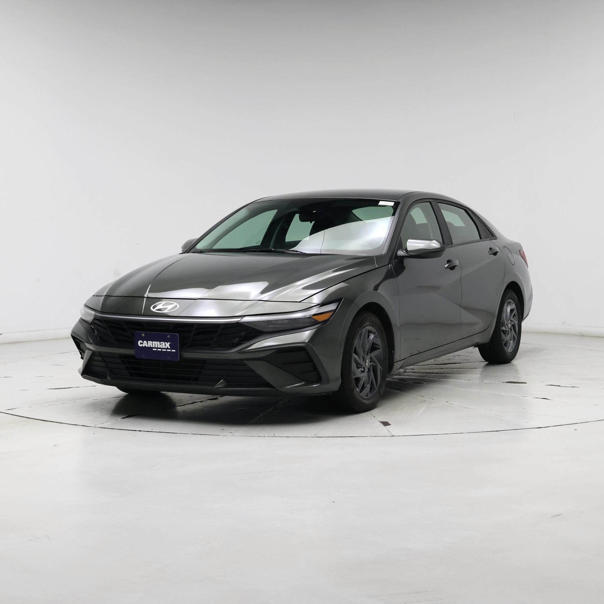 Thumbnail: 2025 Hyundai Elantra - 4