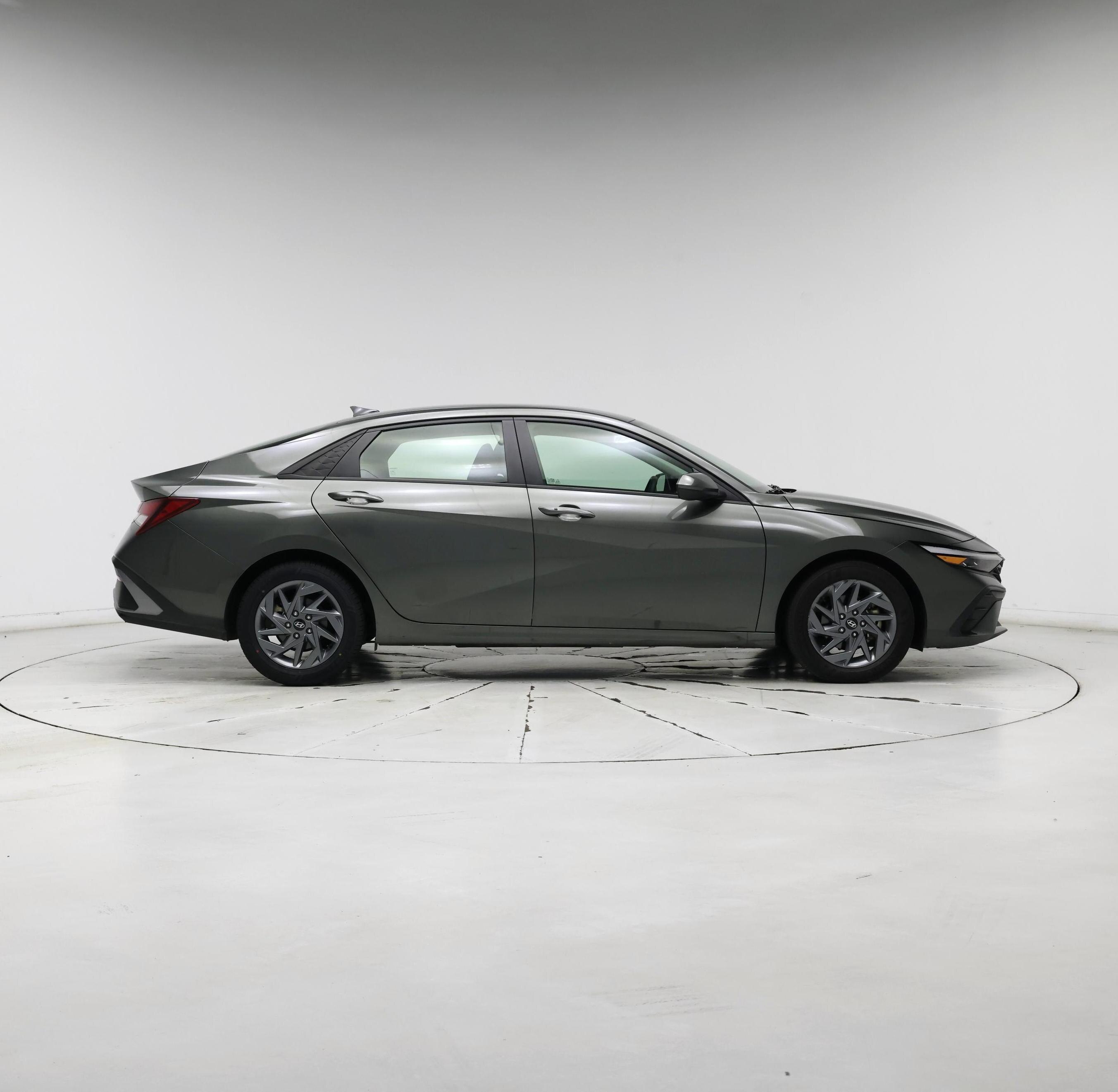 Thumbnail: 2025 Hyundai Elantra - 7