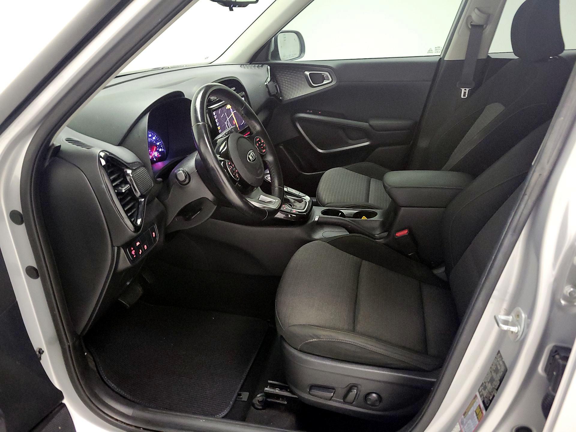 Thumbnail: 2020 Kia Soul - 11