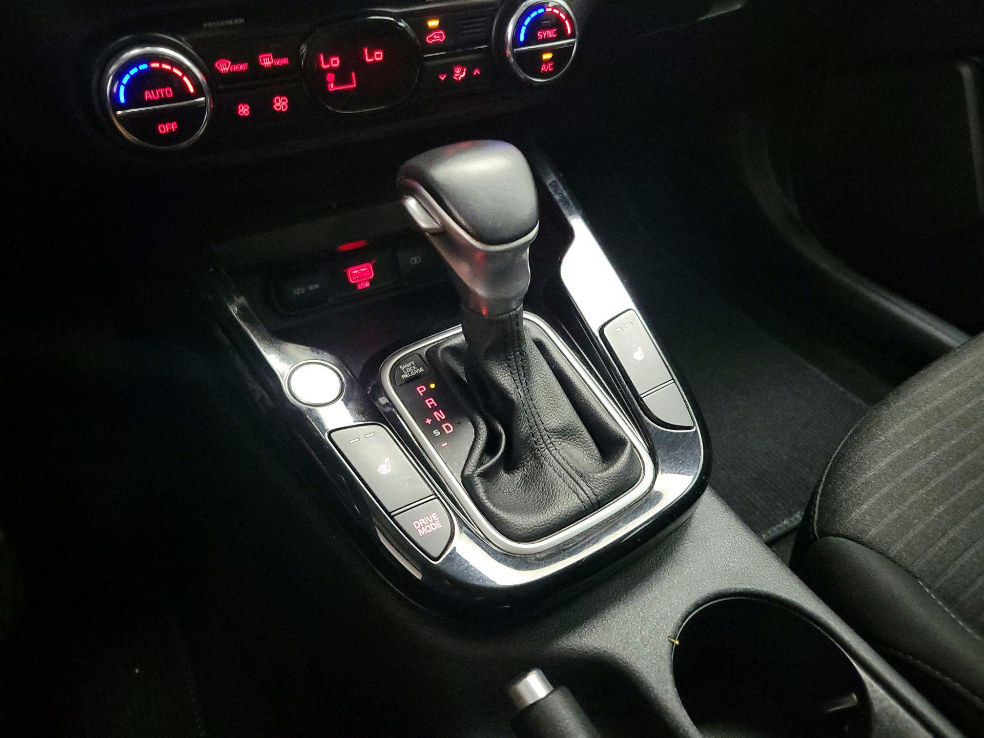 Thumbnail: 2020 Kia Soul - 18