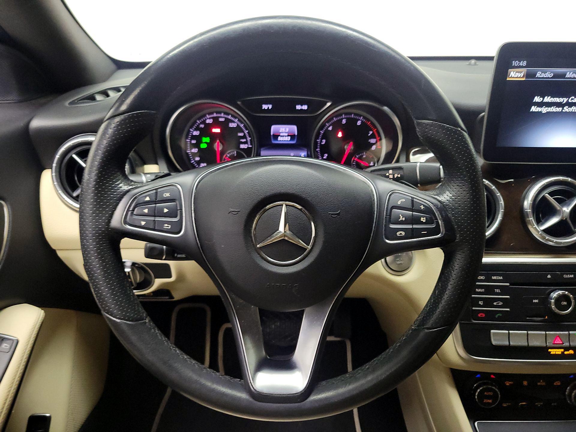 Thumbnail: 2018 Mercedes-Benz CLA - 10