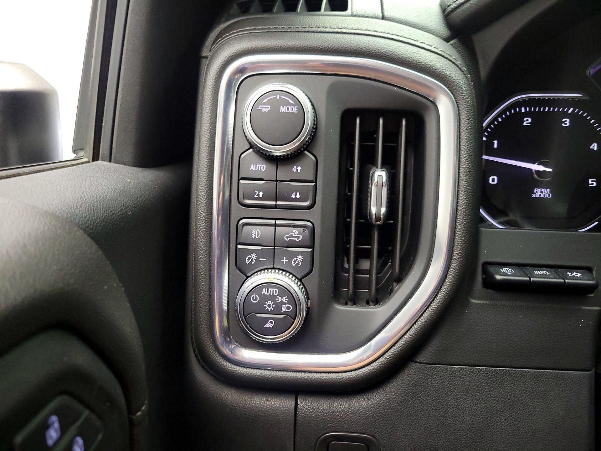 Thumbnail: 2020 GMC Sierra 3500 - 11