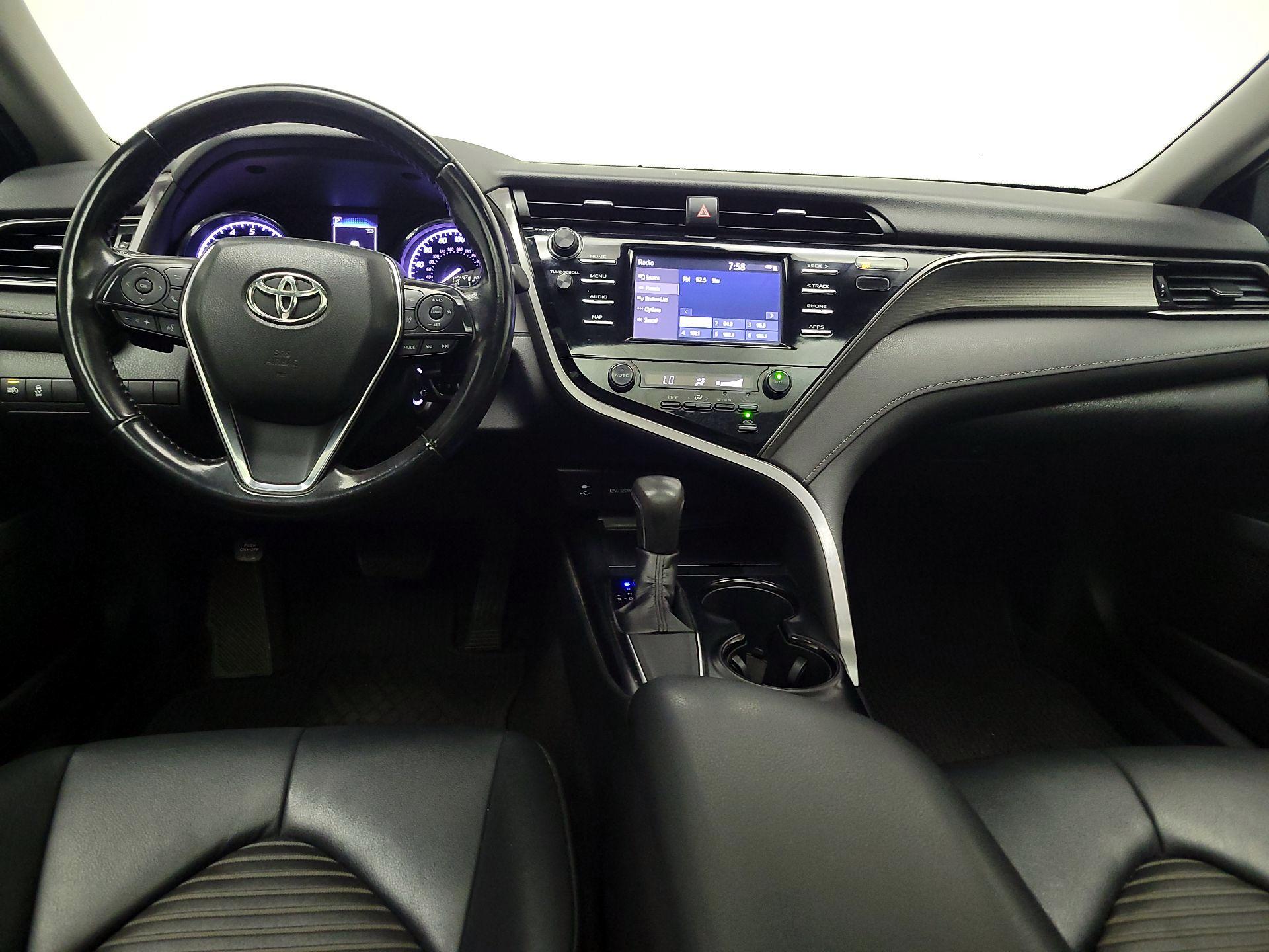 Thumbnail: 2019 Toyota Camry - 9