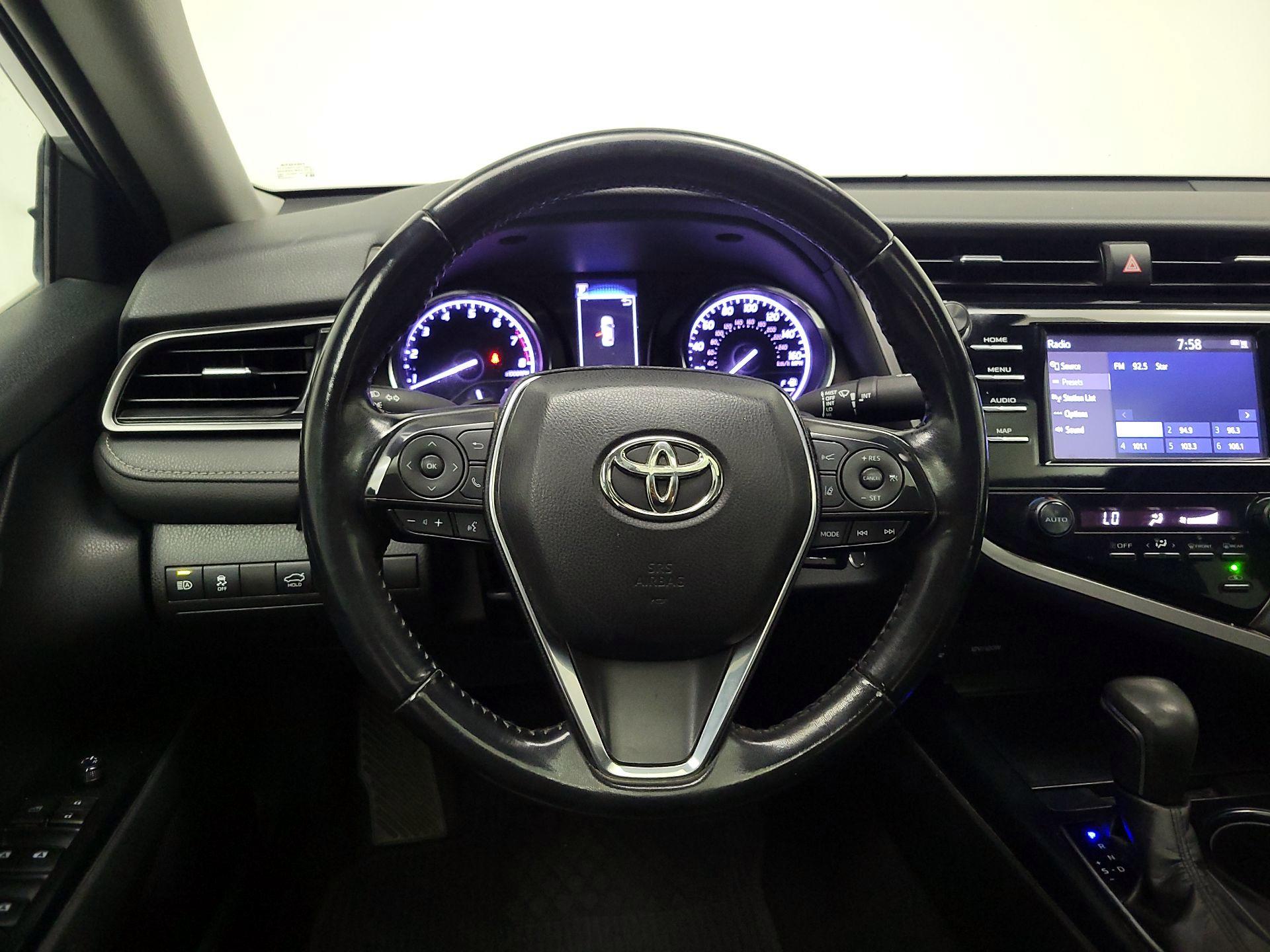 Thumbnail: 2019 Toyota Camry - 10