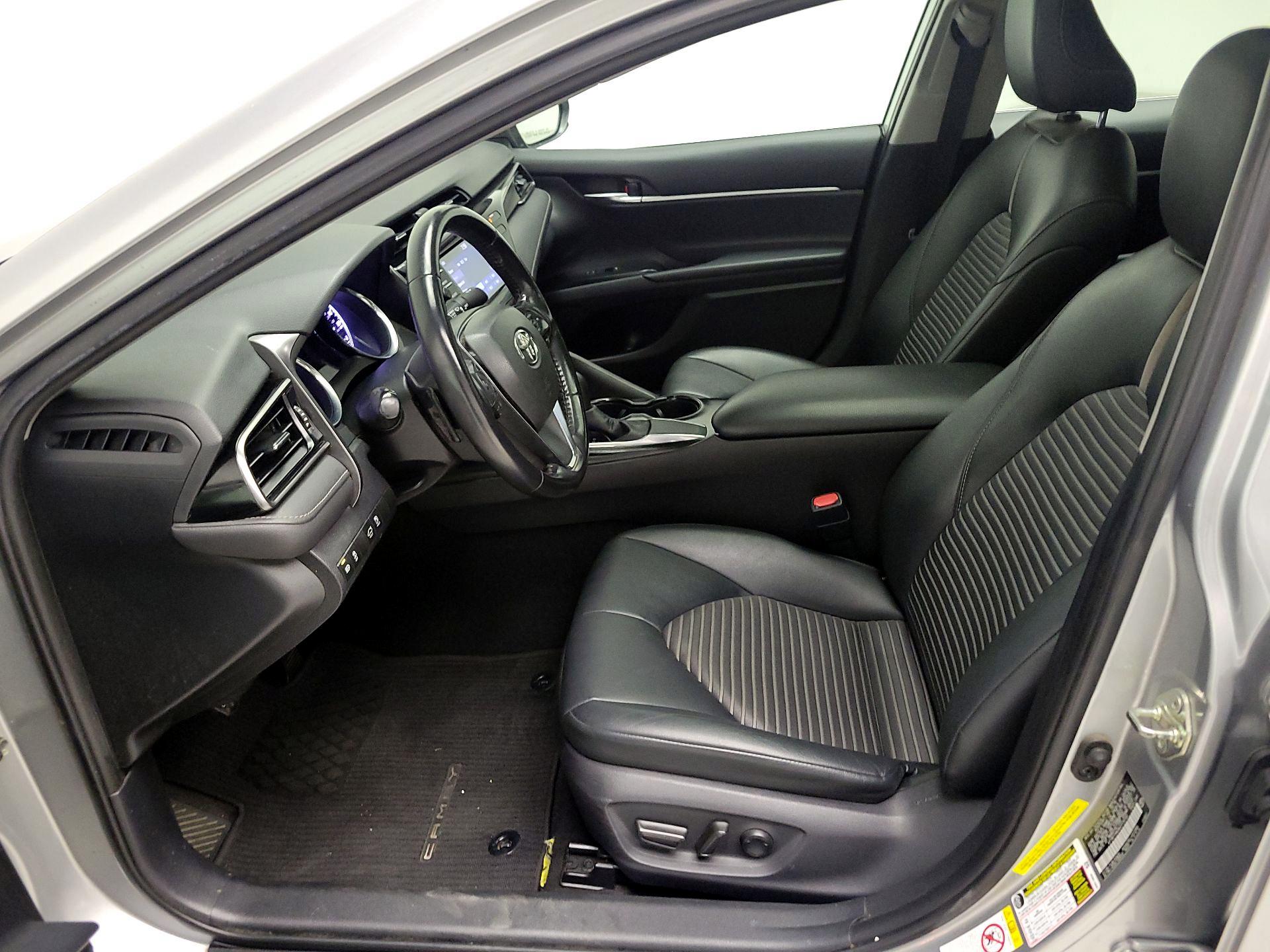 Thumbnail: 2019 Toyota Camry - 11