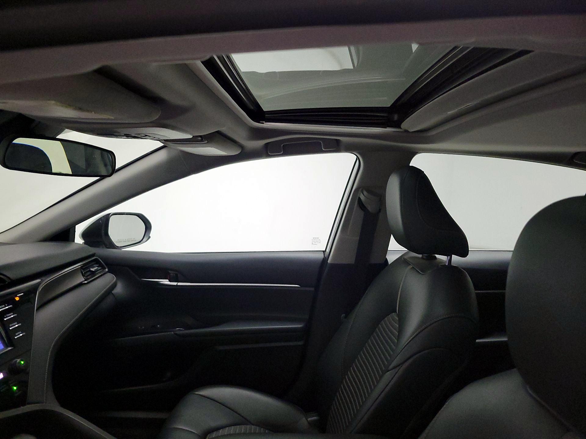 Thumbnail: 2019 Toyota Camry - 19