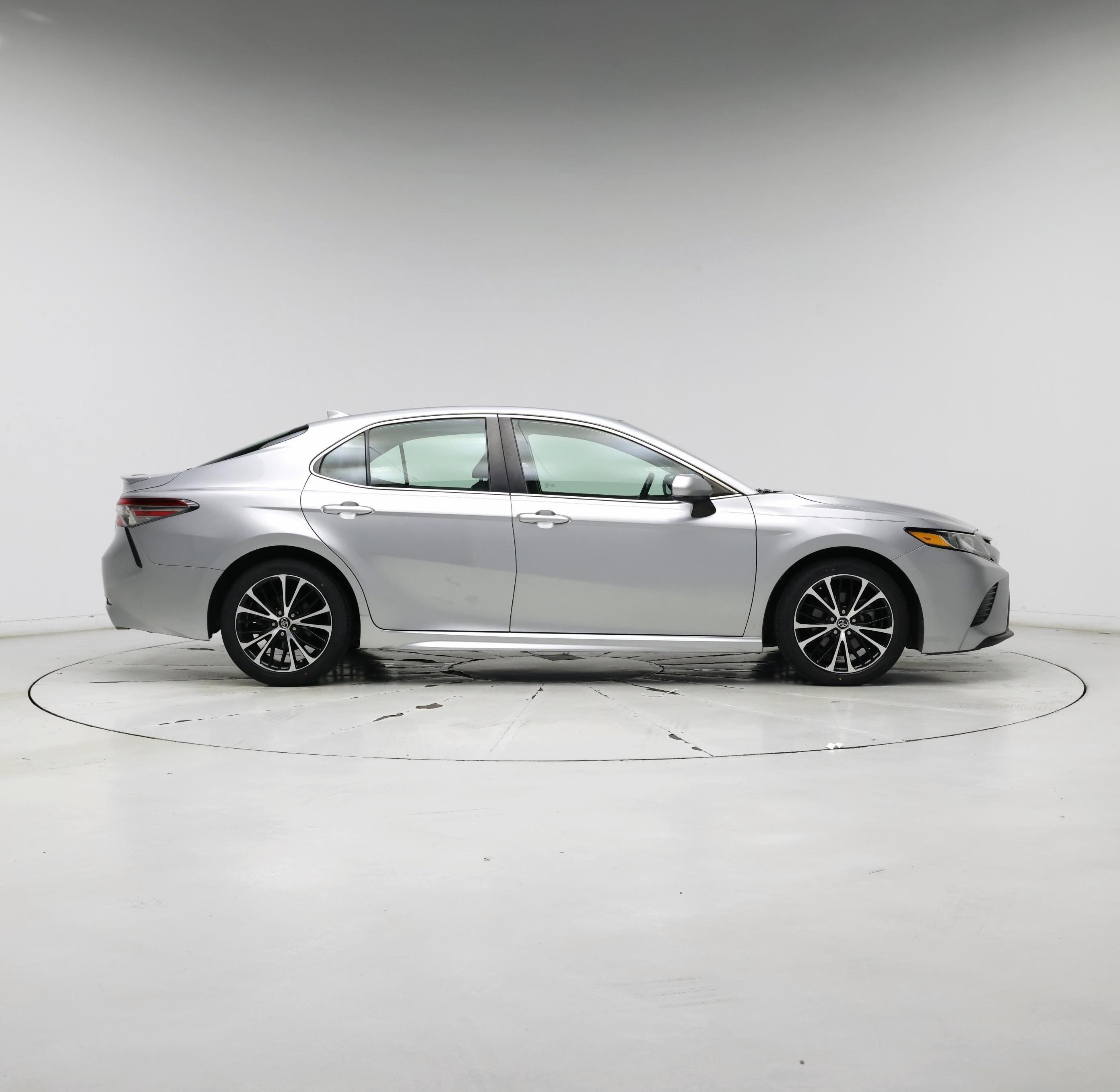 Thumbnail: 2019 Toyota Camry - 7