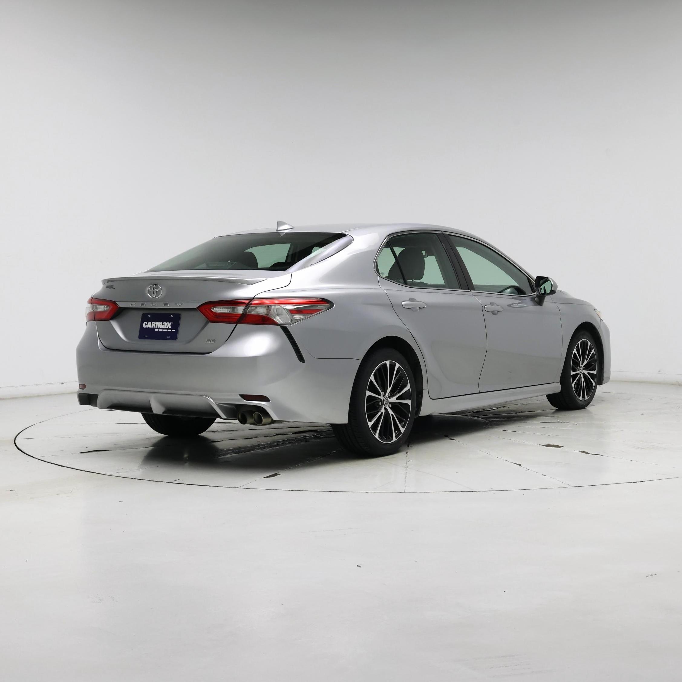 Thumbnail: 2019 Toyota Camry - 8
