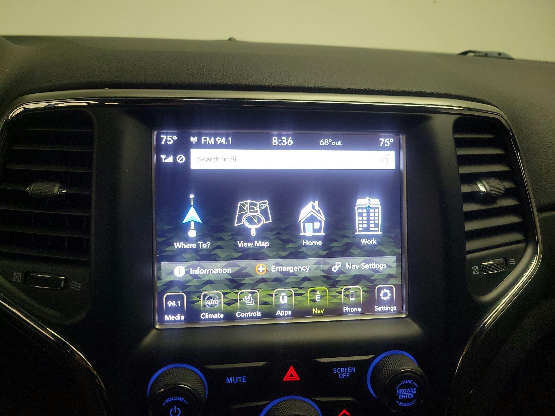 Thumbnail: 2018 Jeep Grand Cherokee - 14