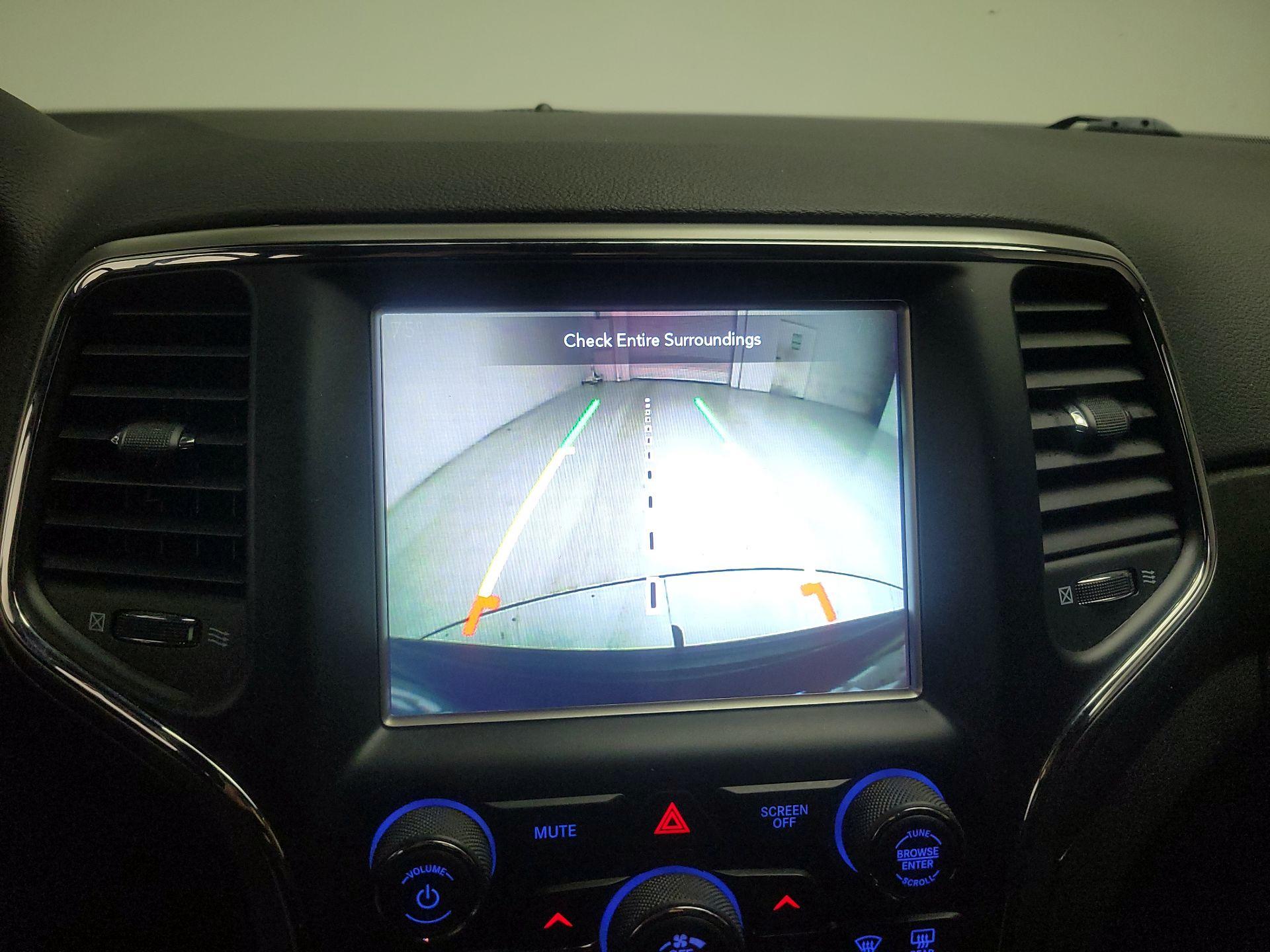 Thumbnail: 2018 Jeep Grand Cherokee - 15