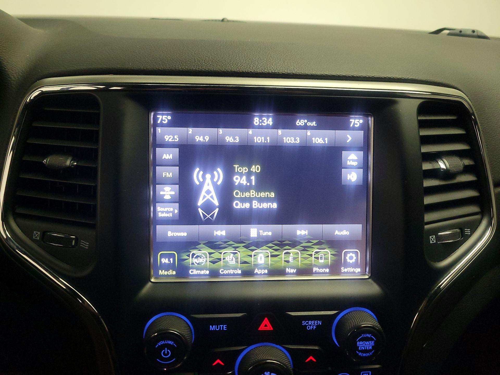 Thumbnail: 2018 Jeep Grand Cherokee - 16