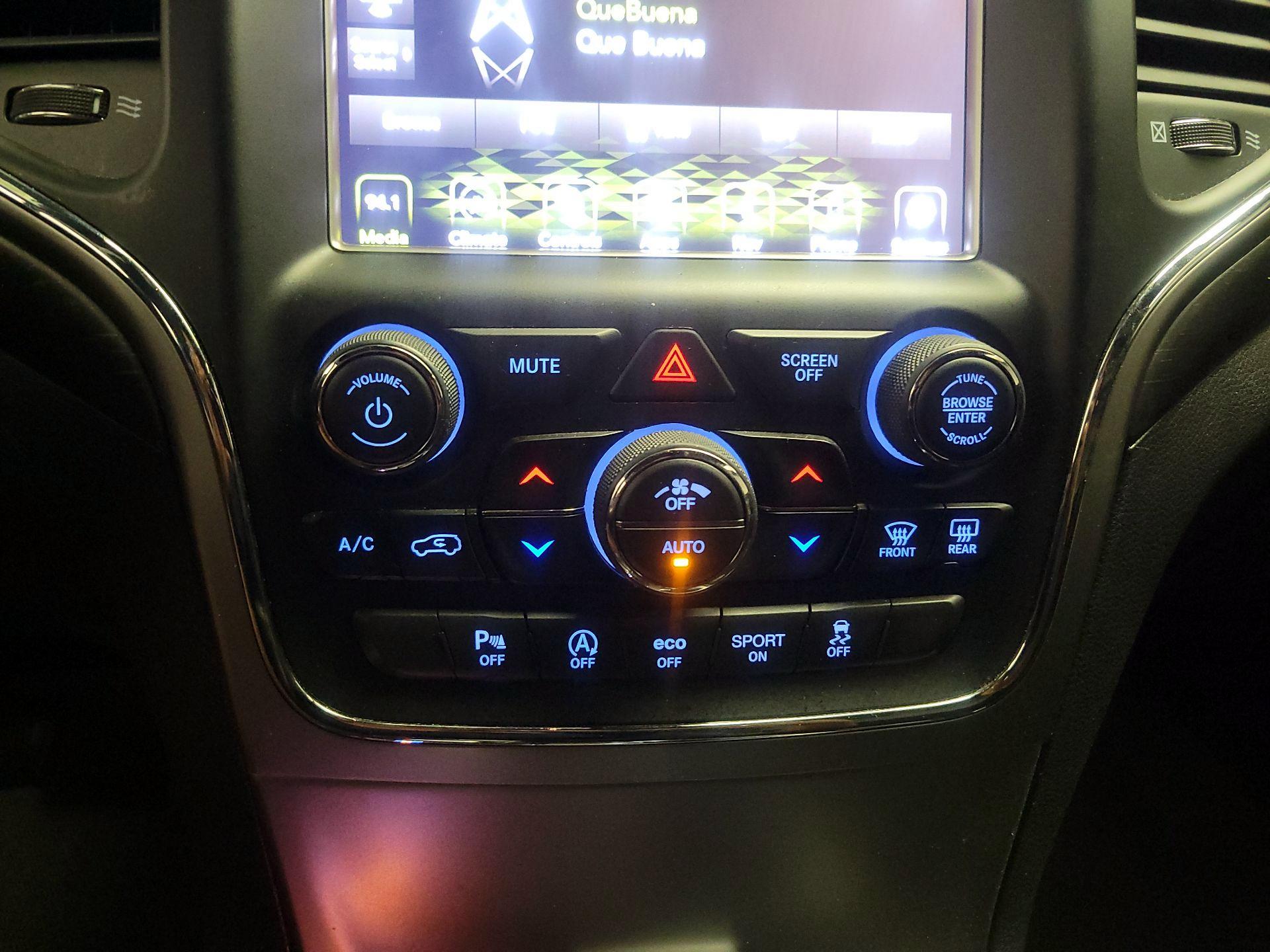 Thumbnail: 2018 Jeep Grand Cherokee - 17