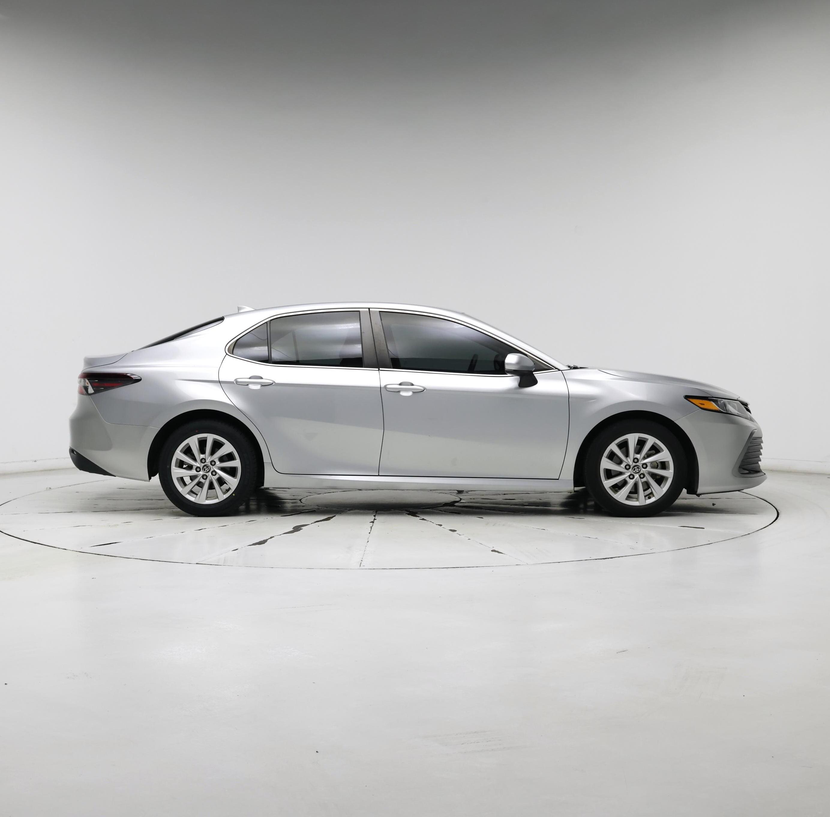Thumbnail: 2022 Toyota Camry - 7