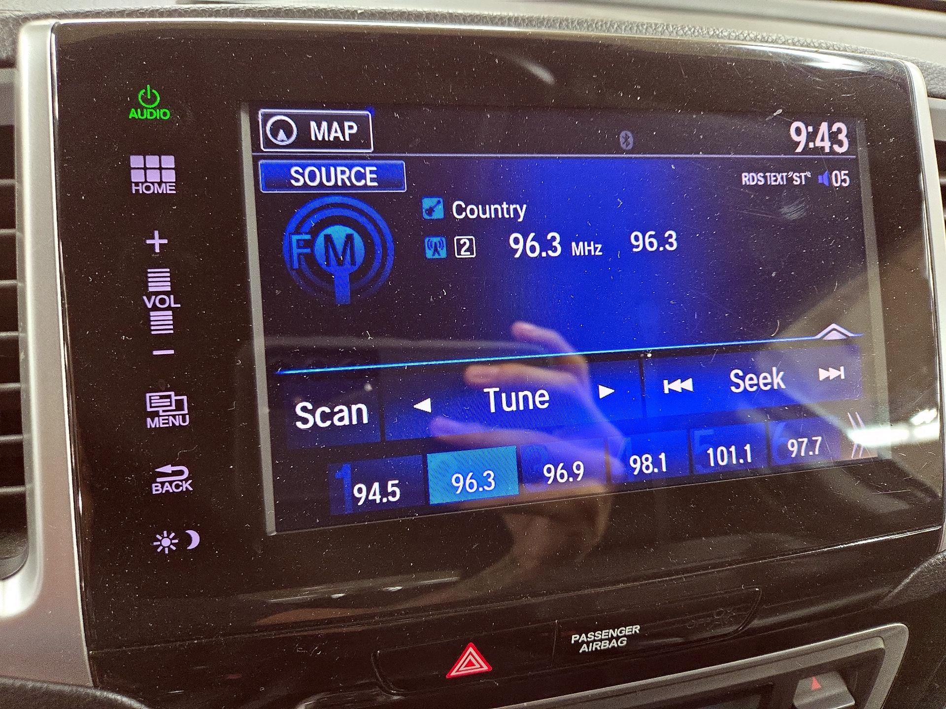 Thumbnail: 2016 Honda Pilot - 16