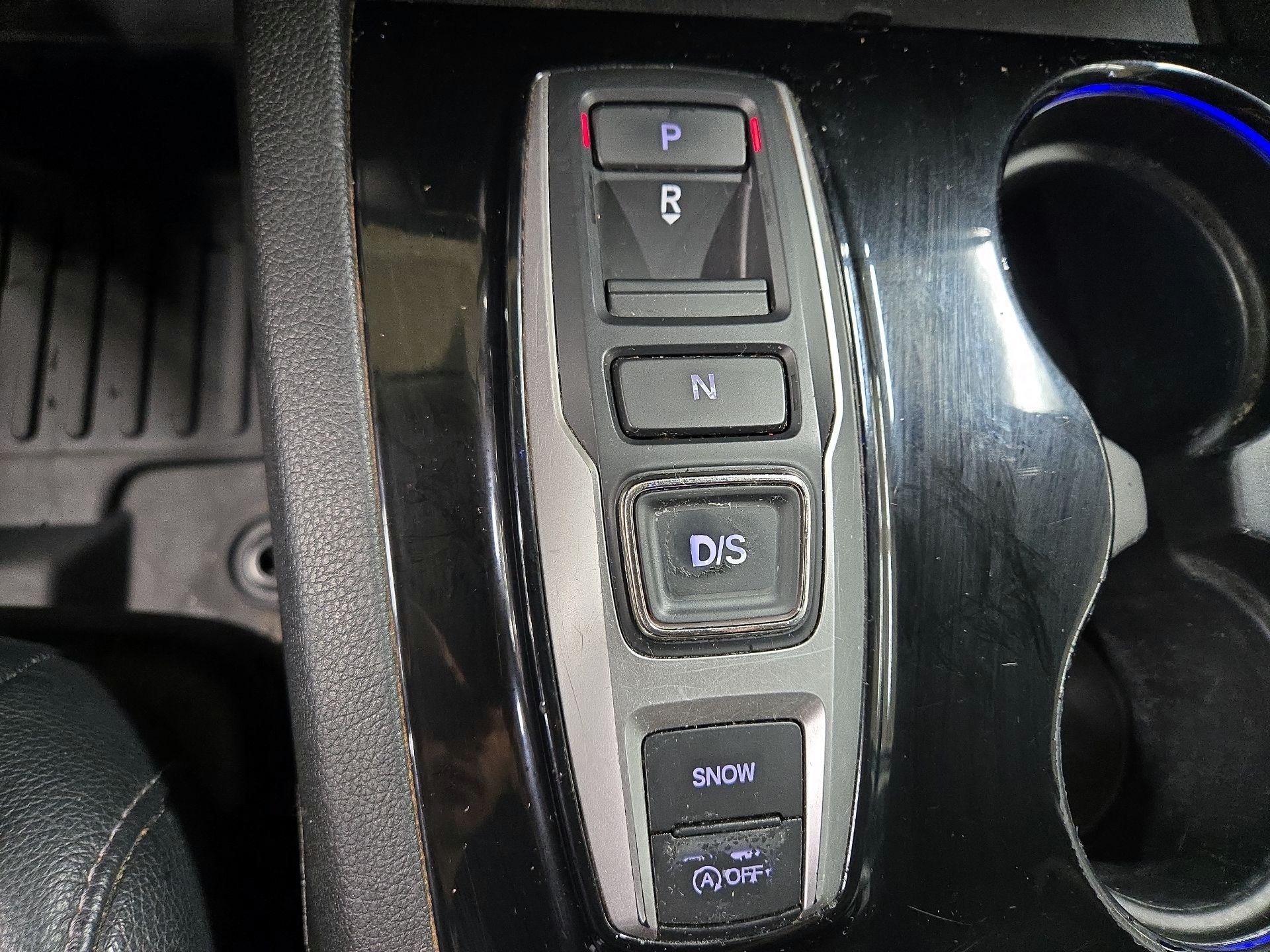 Thumbnail: 2016 Honda Pilot - 18