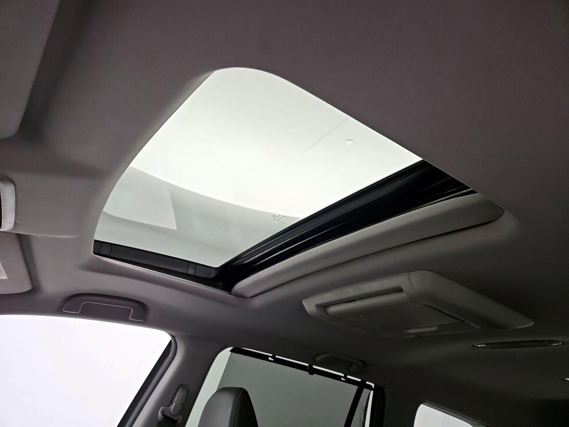 Thumbnail: 2016 Honda Pilot - 20