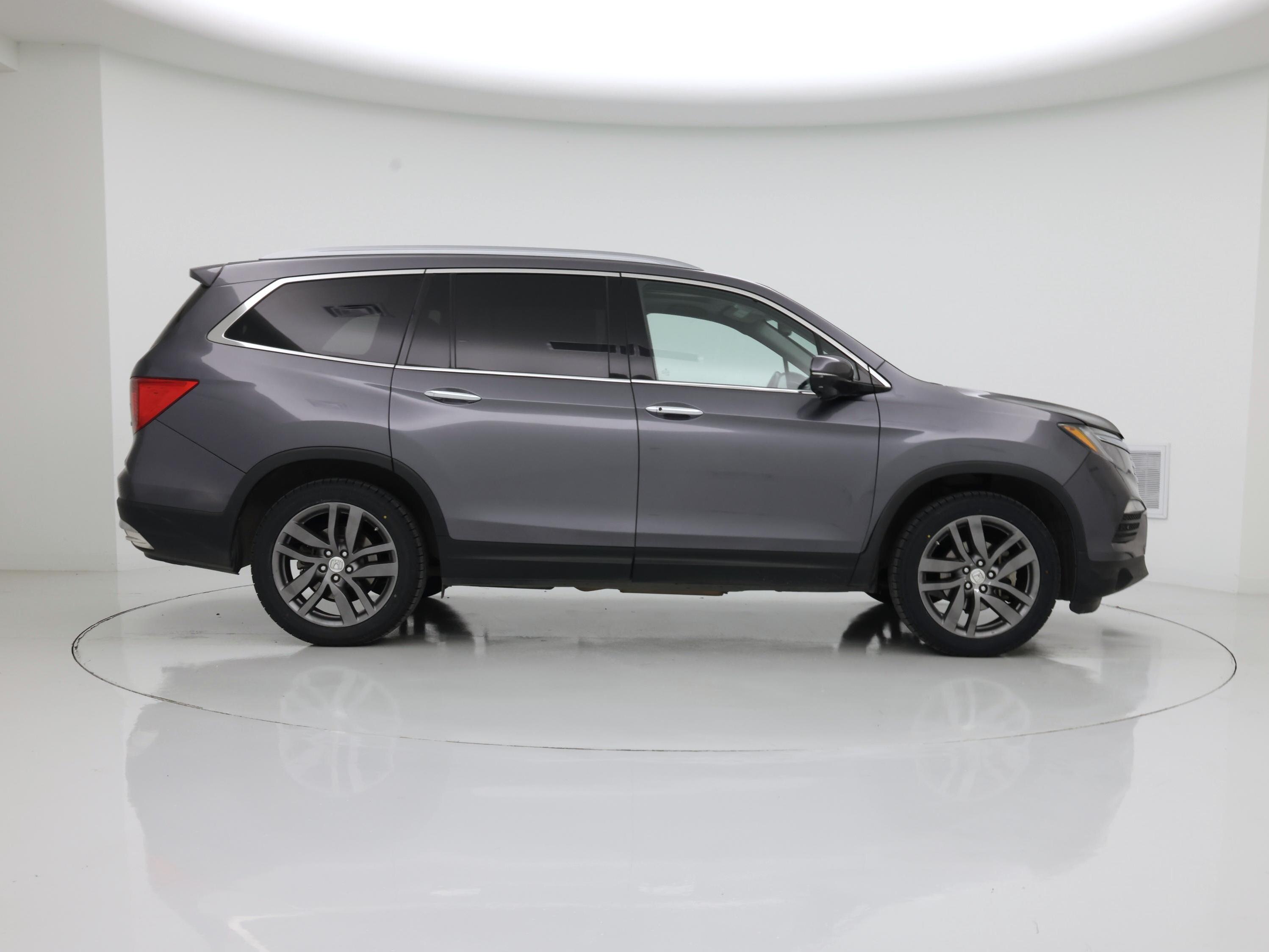 Thumbnail: 2016 Honda Pilot - 7