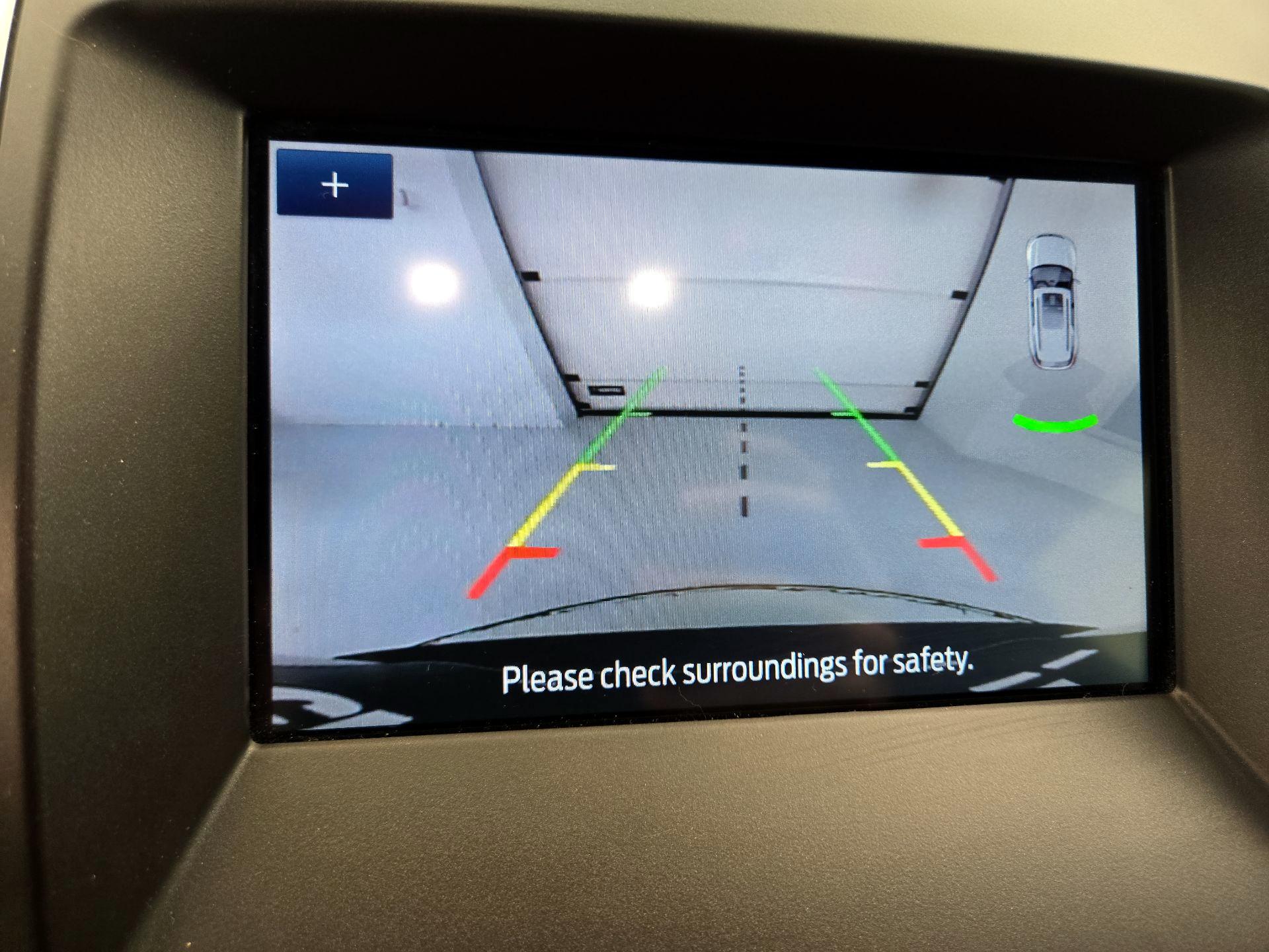 Thumbnail: 2019 Ford Edge - 14