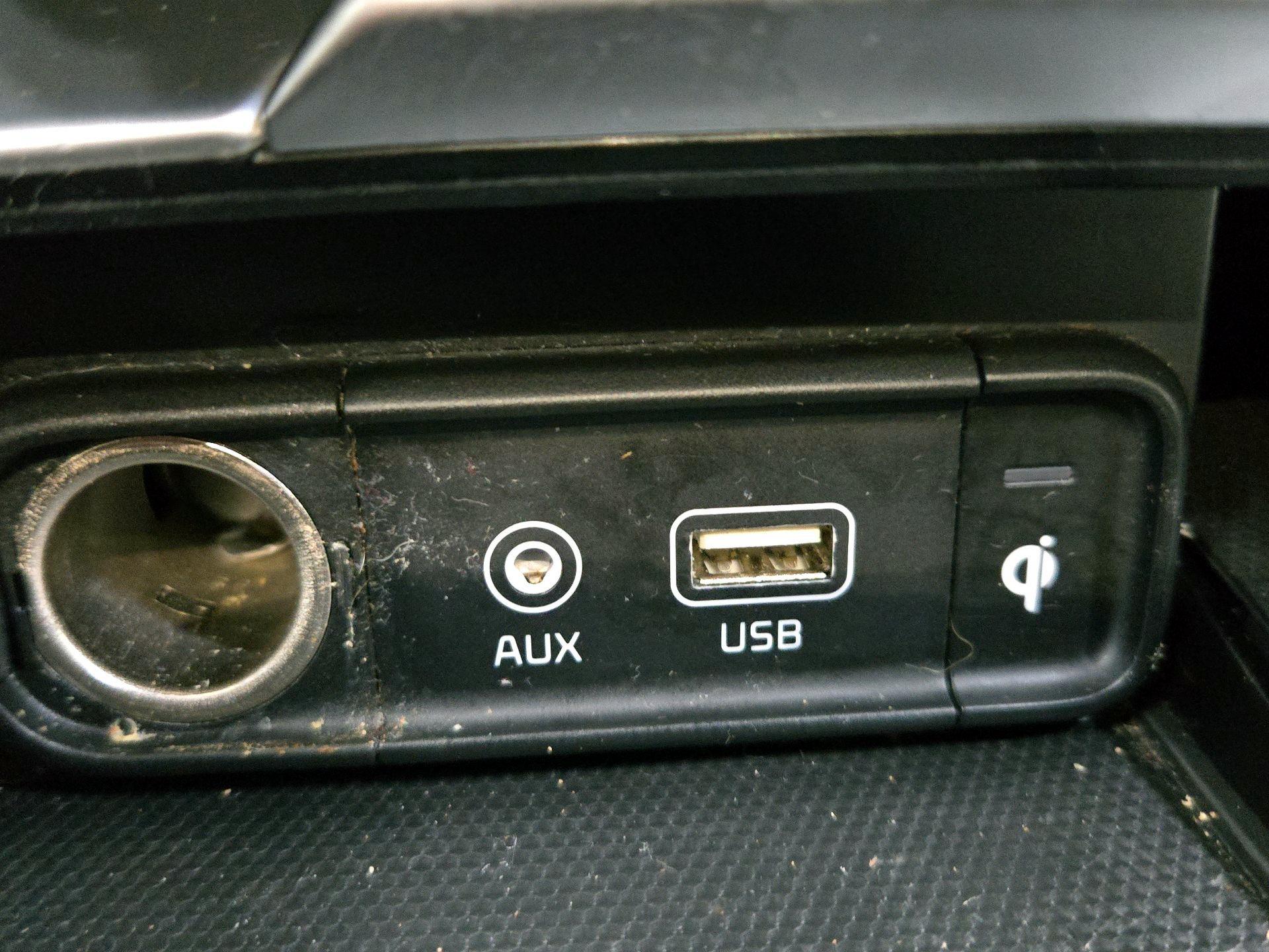 Thumbnail: 2019 Kia Stinger - 19