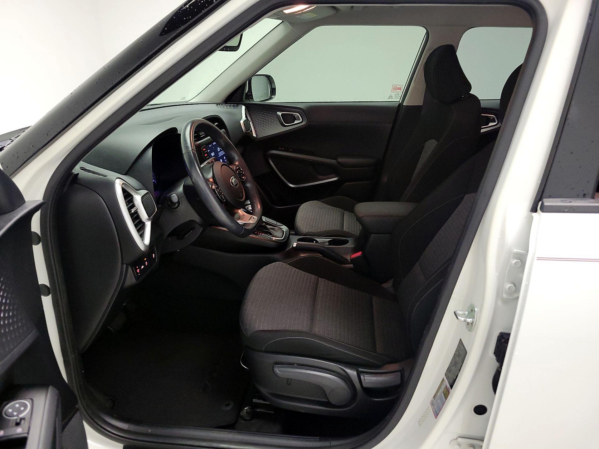 Thumbnail: 2020 Kia Soul - 11